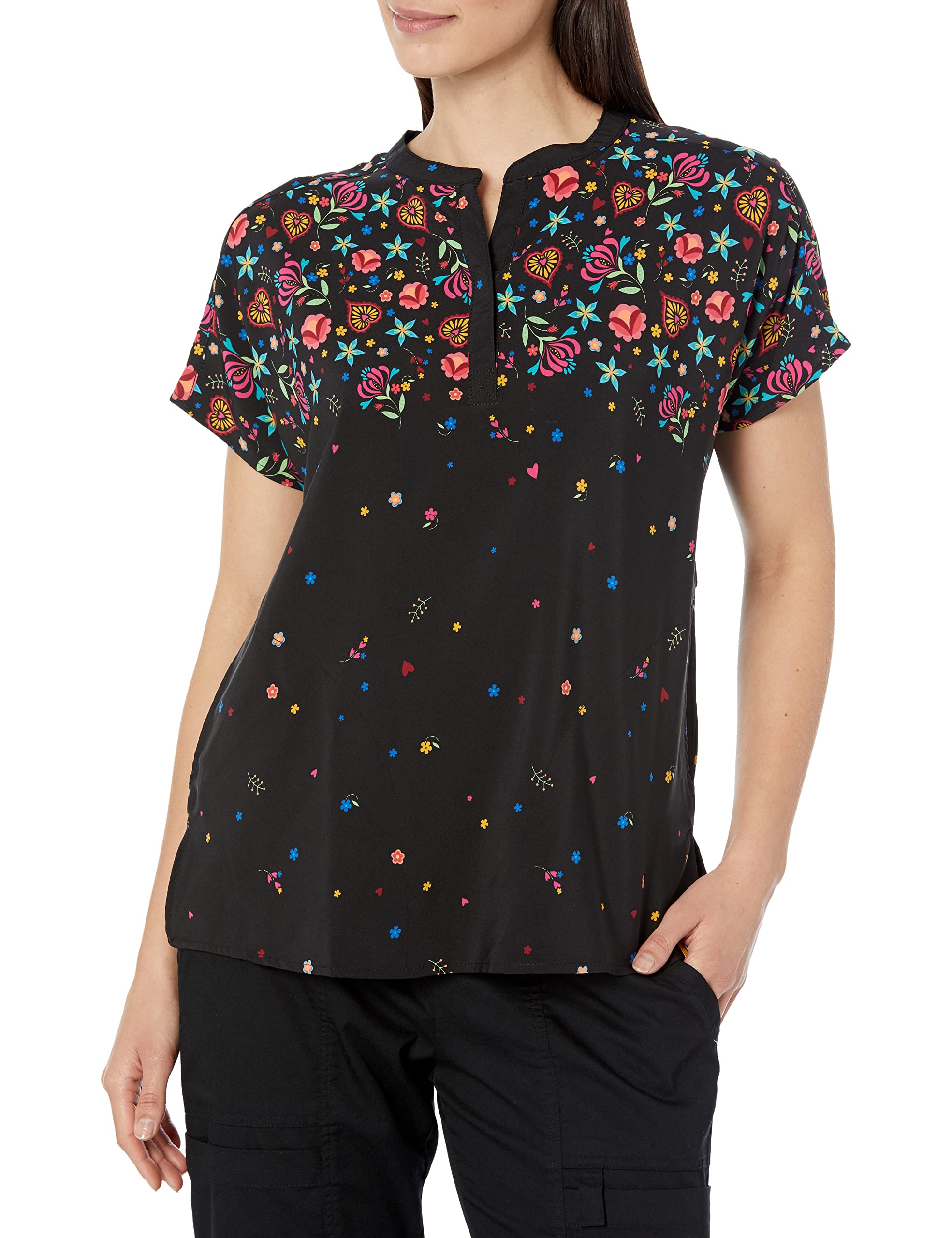 WonderWinkWomen's Pullover Print Scrub Top