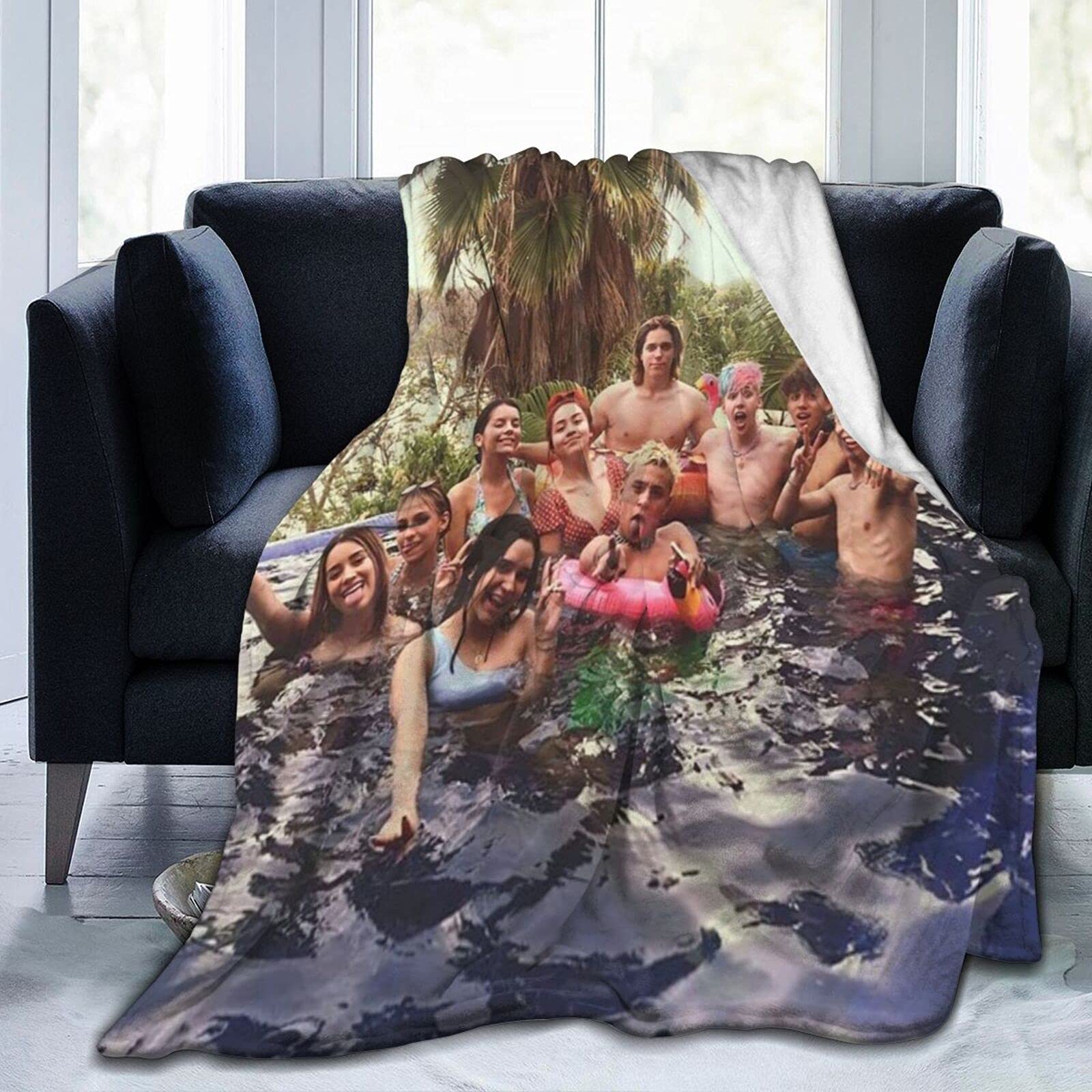 Amazon.com: Kung Fu Bean Domelipa Ultra-Soft Micro Fleece Throw Blanket  Living Room 60X50 : Hogar y Cocina