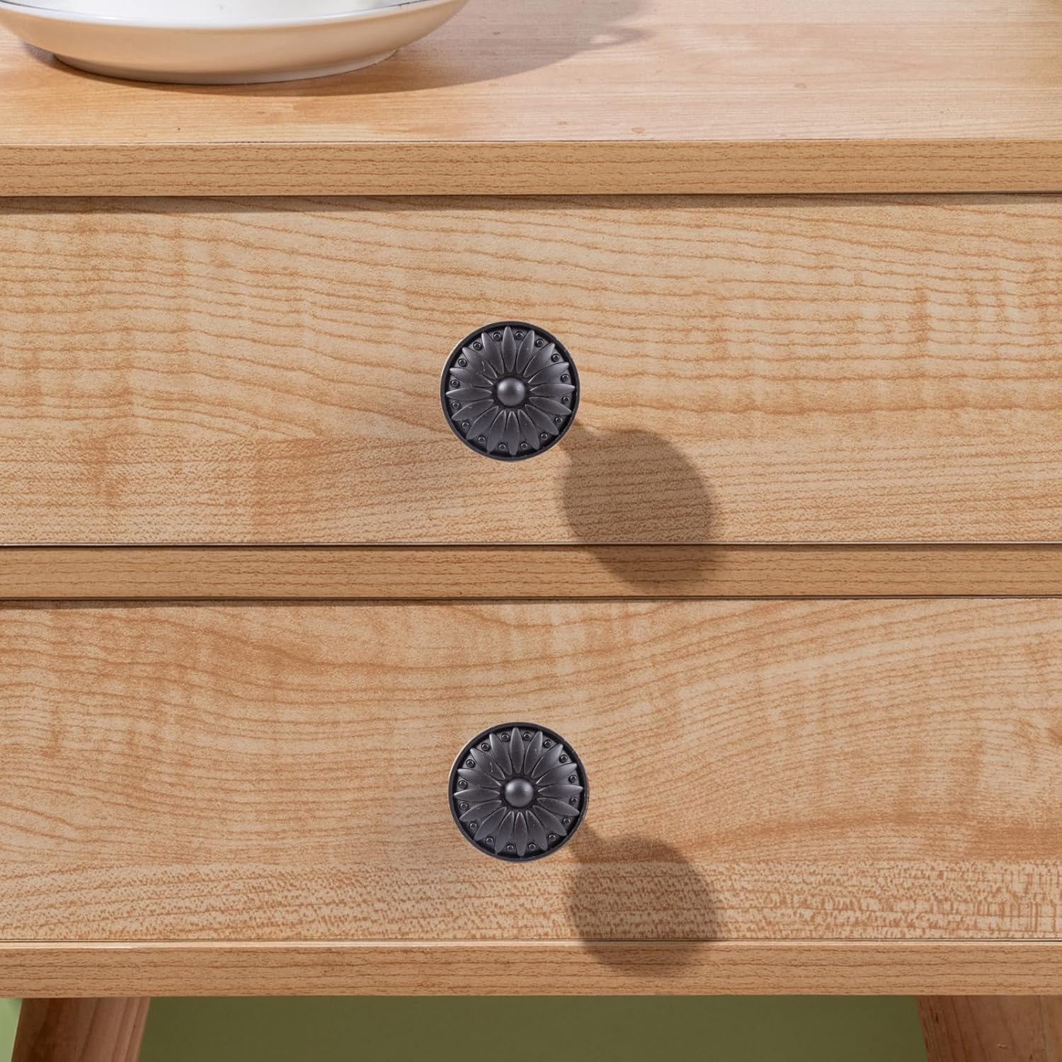 15 Pack Black Knobs for Cabinets, Antique Drawer Knobs, Vintage Solid Dresser Knobs for Kitchen Bedroom Bathroom Farmhouse Cabinets, Victorian Pattern