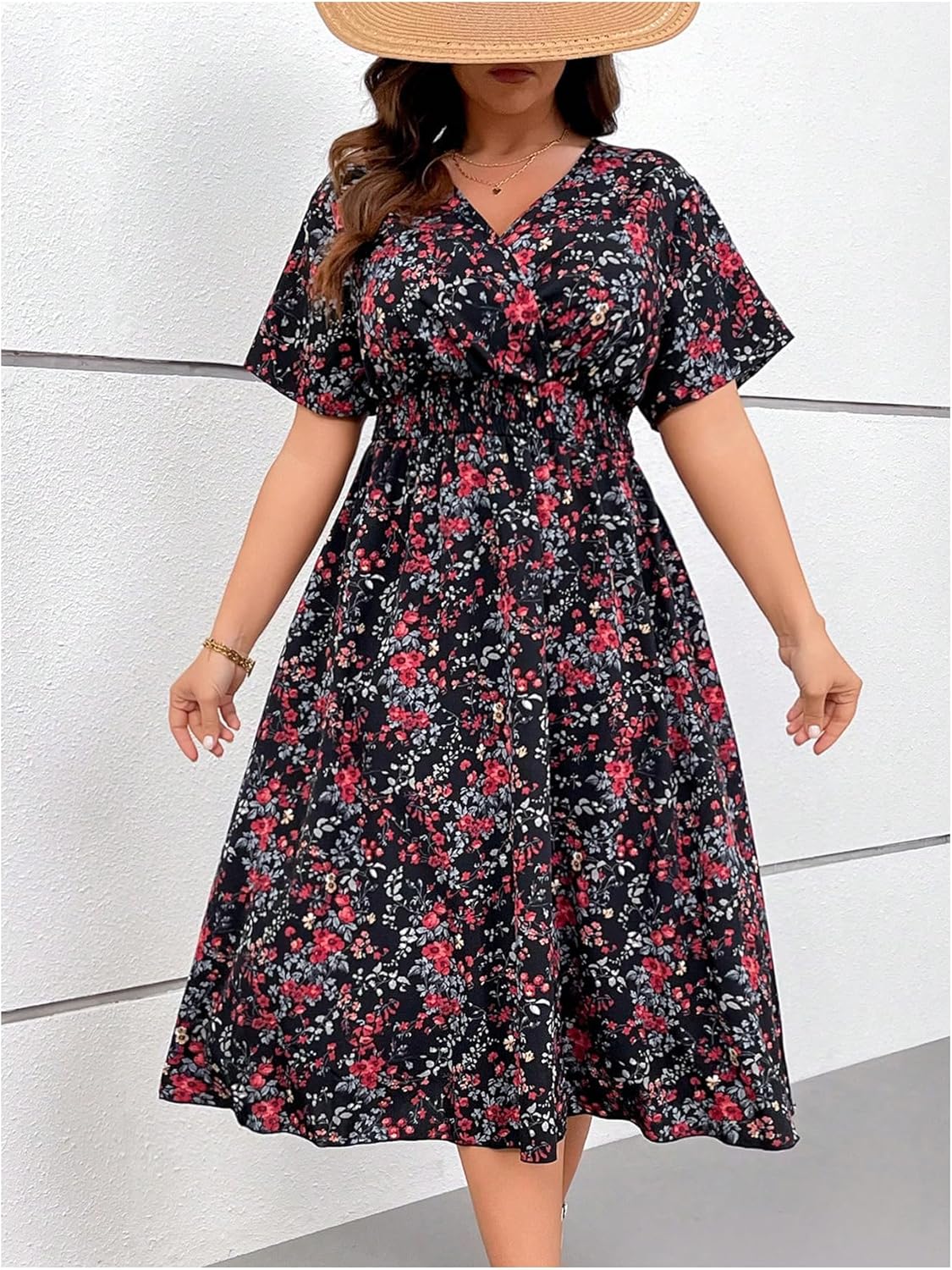Floerns Women's Plus Size Boho Hawaiian Tropical Dresses V Neck Short Sleeve Floral A Line Long Dress Vacation Beach Outfits - Image 3