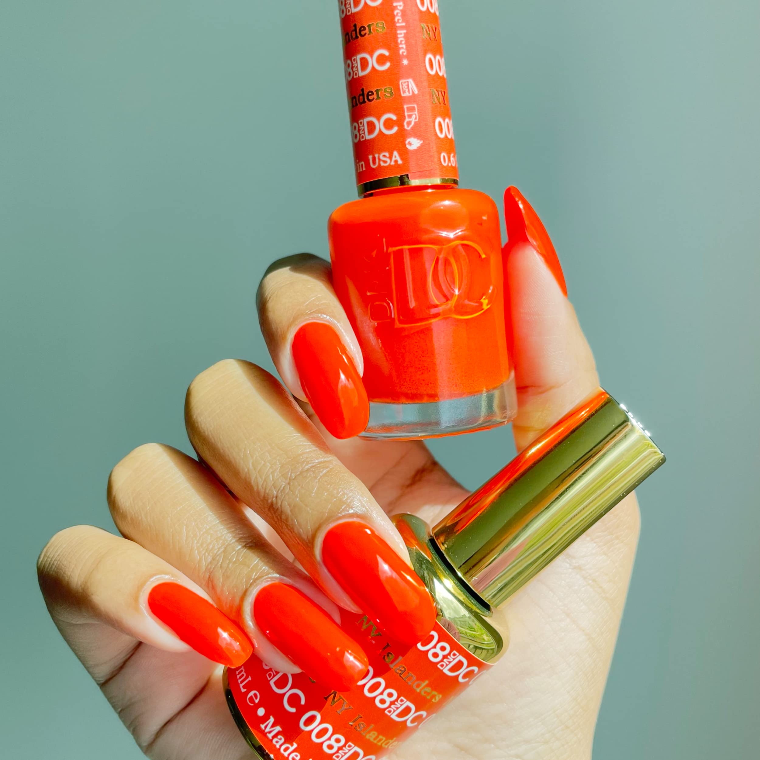 DND DC Gel Polish Set, Orange Collection, UV/LED GelPolish and Air Dry Nail Lacquer, Matching Chip-Free Polish Duo, 0.5 Fl Oz Each
