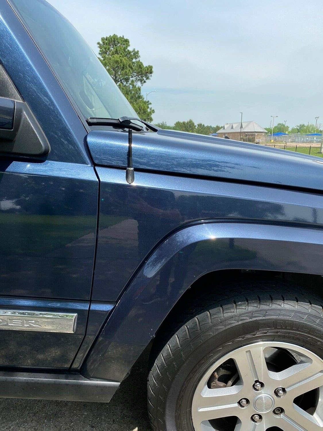 4" Short Black Stubby Aluminum Antenna Replacement Mast Power Radio AM/FM for Jeep Commander 2006-2010
