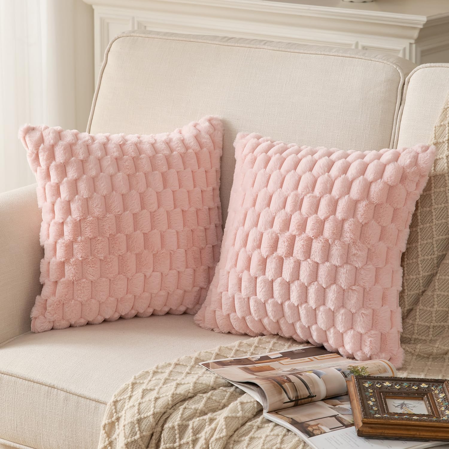 Mandioo Pack of 2 Pink Super Soft Plush Decorative Cushion Covers 26x26 inch 65x65 cm Wool Velvet Throw Pillow Covers cases Faux Fur fluffy Couch Sofa Bed Livingroom - Image 2