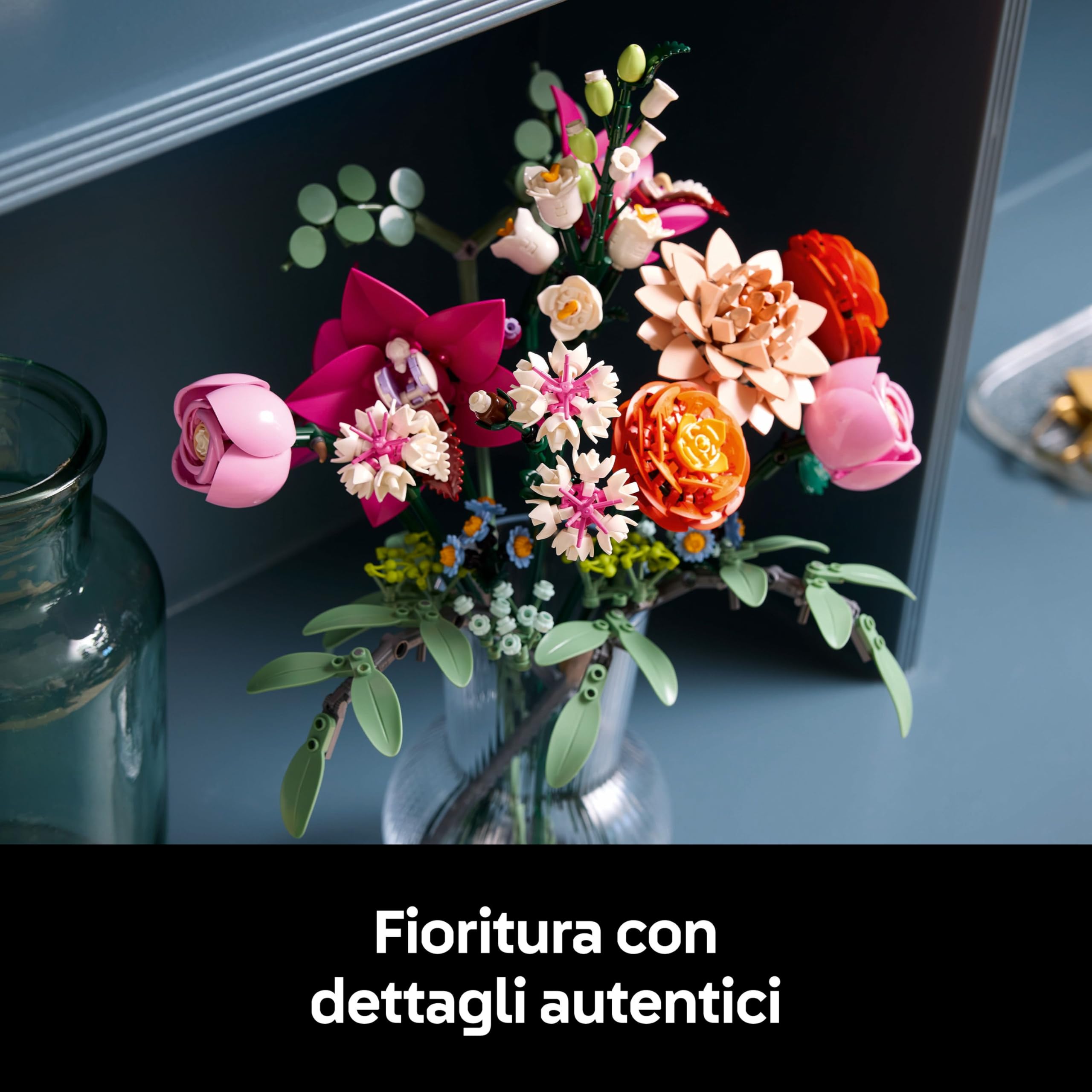 LEGO Botanicals Bouquet di Fiori Rosa - Kit Modellismo Adulti da Collezione - Decorazioni Casa con Piante Finte Artificiali con Margherite, Fiordalisi e Sambuco - Regalo Donna, Uomo, Lei o Lui - 10342