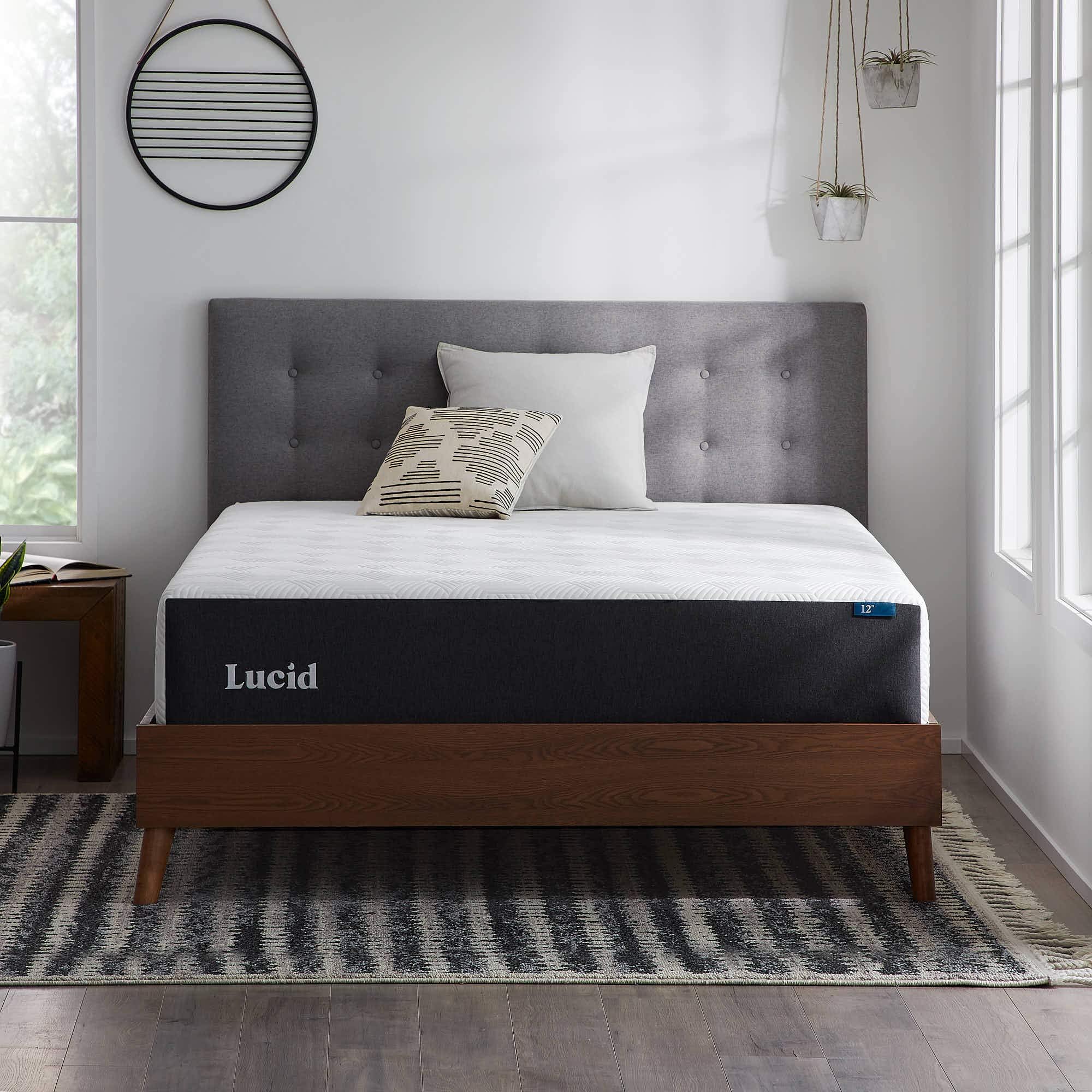 Lucid 12 Inch Memory Foam Mattress - Medium Plush Feel - Infused with Refreshing Bamboo Charcoal and Cooling Gel - Bed in a Box - Temperature Regulating - Pressure Relief - Breathable - Twin XL Size