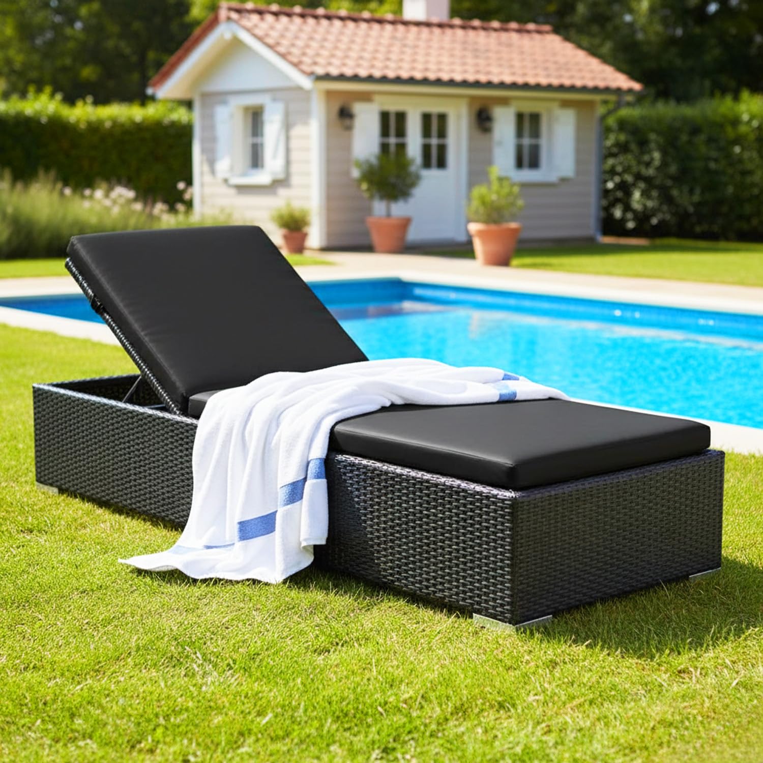 Outdoor Poolside Rattan & Wicker Sunbathing Lawn Patio Chaise Sun Lounger Chair with Cushion & Adjustable Backrest (Black)-image-2