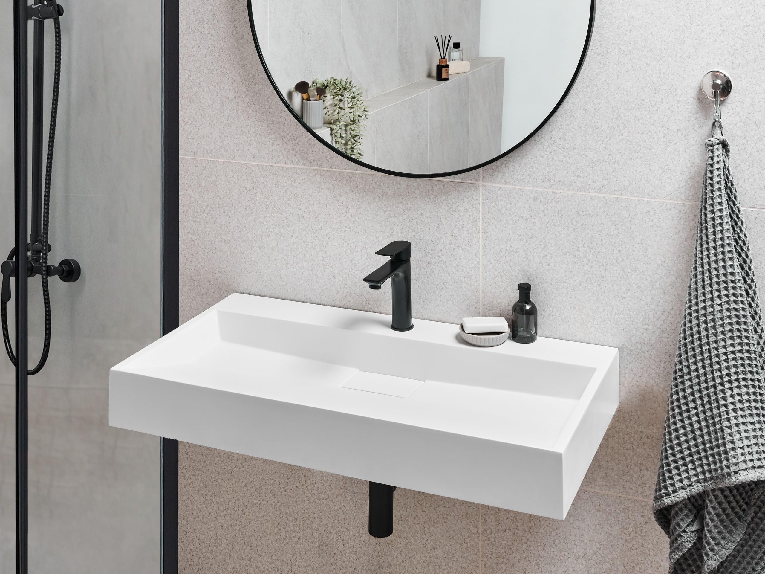 Lavabo suspendido de pared clásico rectangular fundición mineral acabado mate 90 x 46 cm blanco Quenko