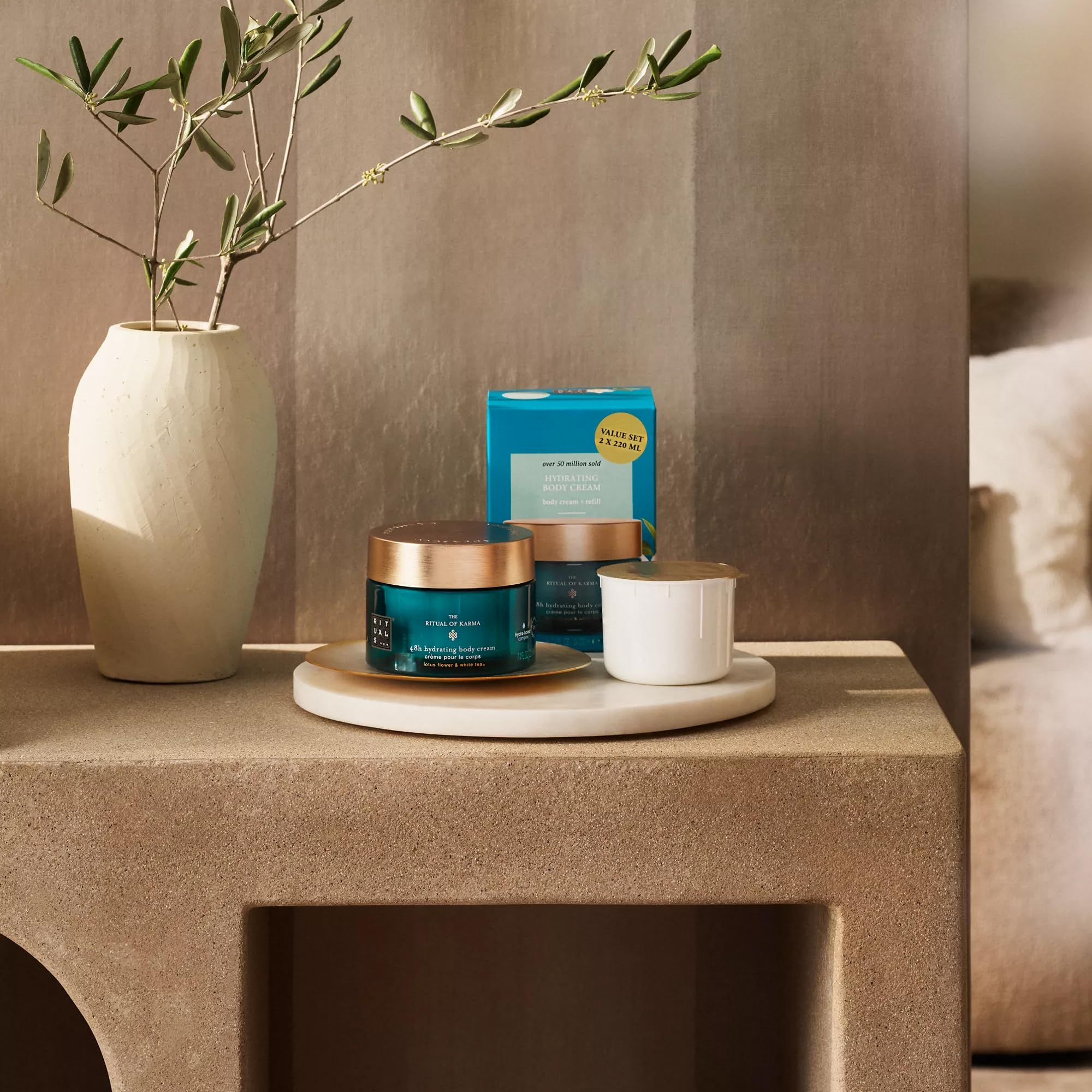 RITUALS Körpercreme + Nachfüllpackung Das Ritual des Karma | Creme mit Lotus und weißem Tee | Beruhigend und reichhaltig mit sommerlichem Duft | 220 ml + 220 ml