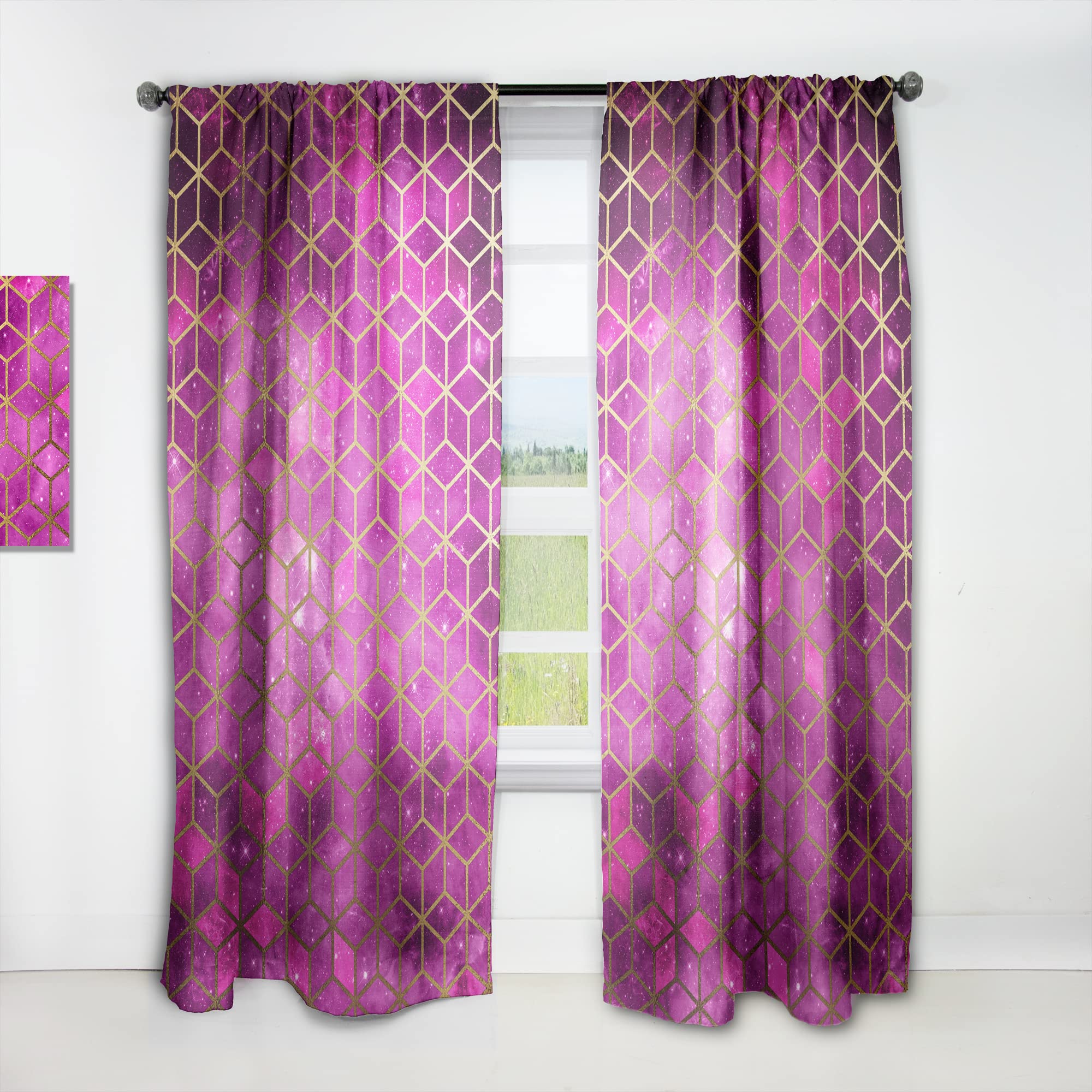 Rideaux Cubes Jaunes sur Ciel Rose de DesignQ avec finitions haut de gamme