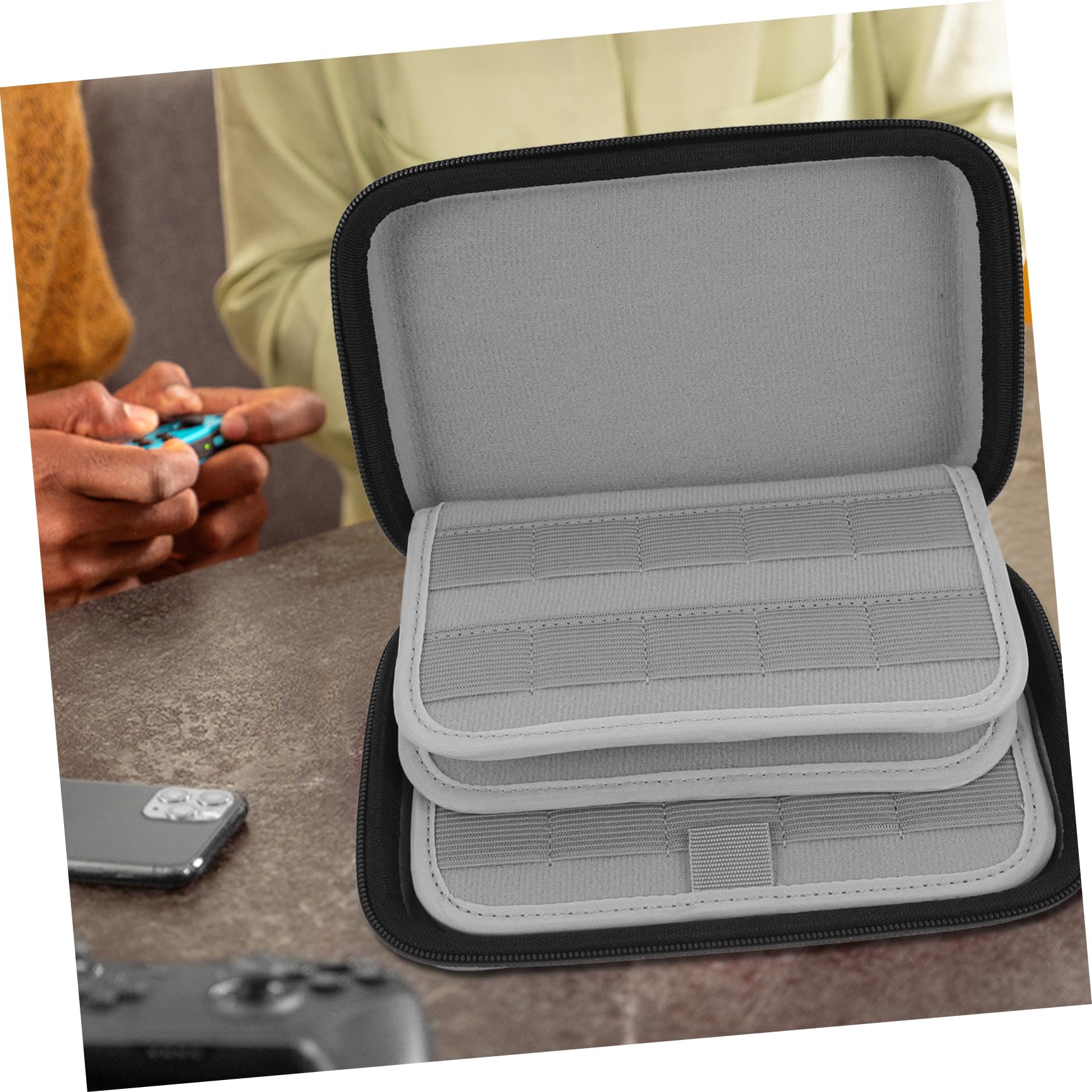 HOMSFOU Slot Game Storage Case for Travel Compatible Holder for Game Cards Organized Design to Prevent Scratches Dirt for Gamers