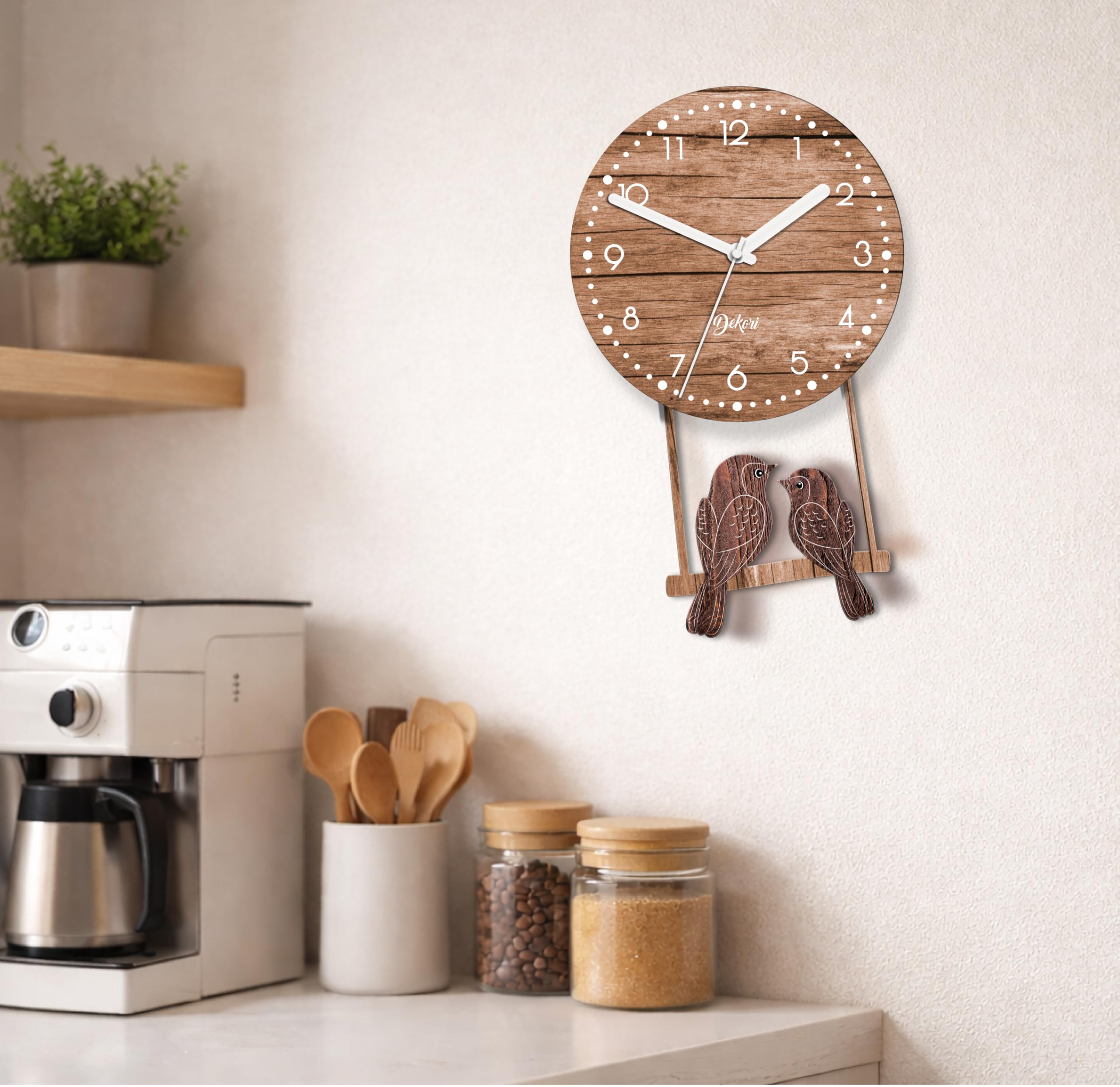 DEKORI – Orologio da Parete Design con Pendolo Oscillante, Uccellini in Legno Decorativi, Stile Naturale Moderno, Movimento Silenzioso, Spessore 8 mm, Made in Italy, 24x37 cm