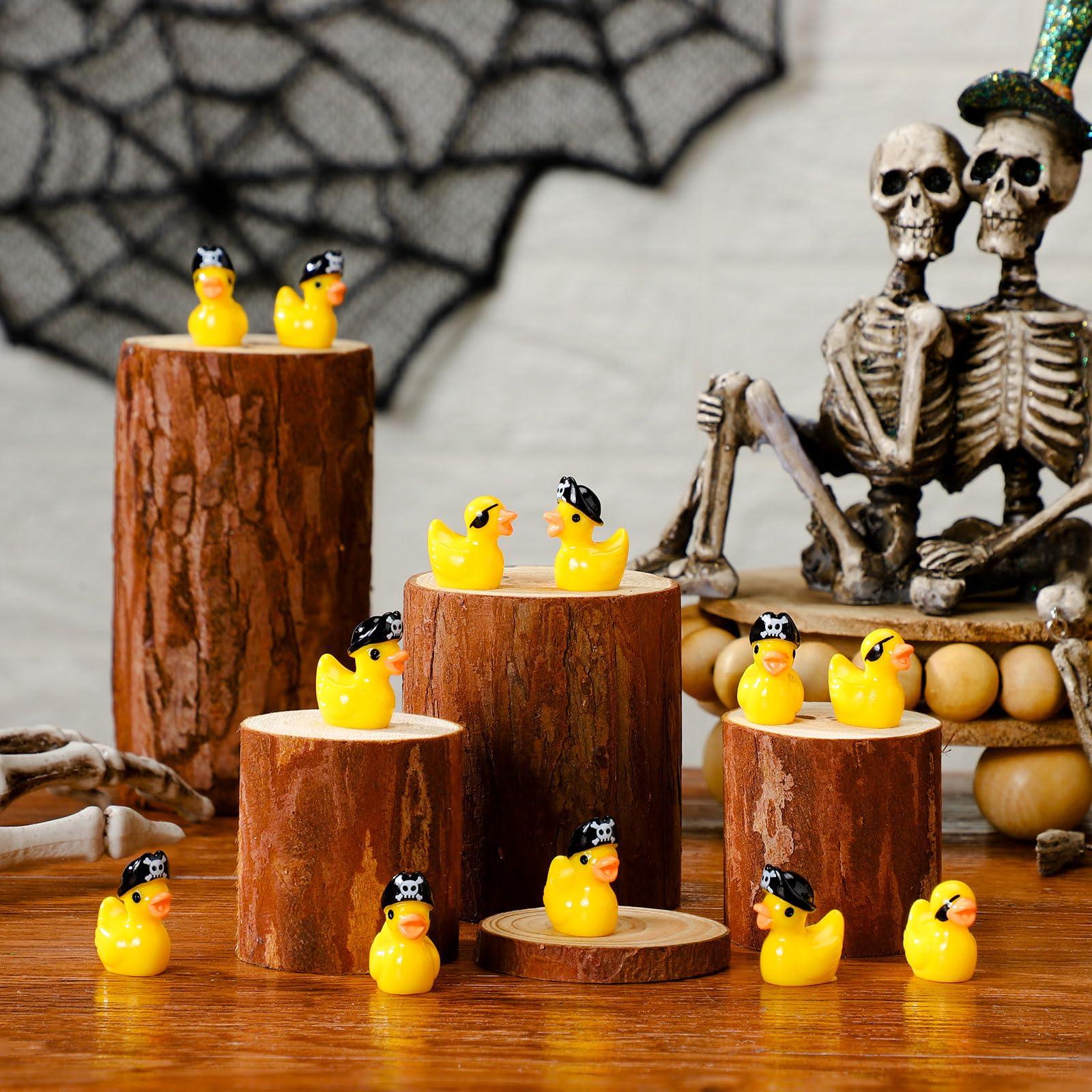 Gemscream 60 Pcs Mini Resin Duck Halloween Pirate Tiny Ducks Little Pirate Mini Ducks Cute Miniature Resin Duck Miniature Figures Ornament for Crafts School Dollhouse Halloween Decoration