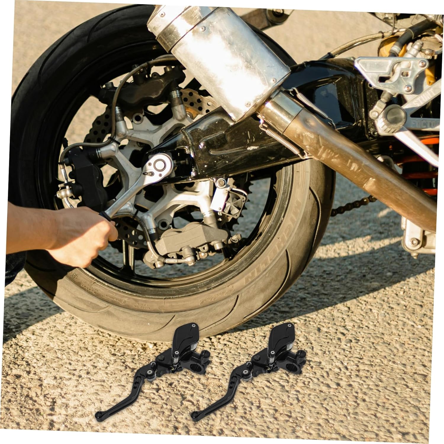 Cabilock 1pair Motorcycle Brake Clutch Fluid Tank Adjustable CNC Design for Compatibility Hydraulic Brake System Accessory for Motorcycles