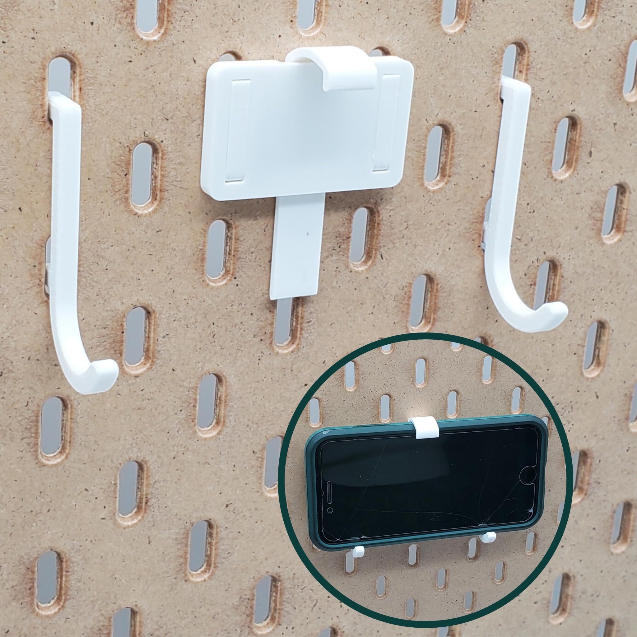 Just Hanging Pegboards Verstellbarer Tablet-Halter kompatibel mit IKEA SKADIS Stecktafel - iPad, Kindle, E-Reader Halterung - Stecktafel-Zubehör