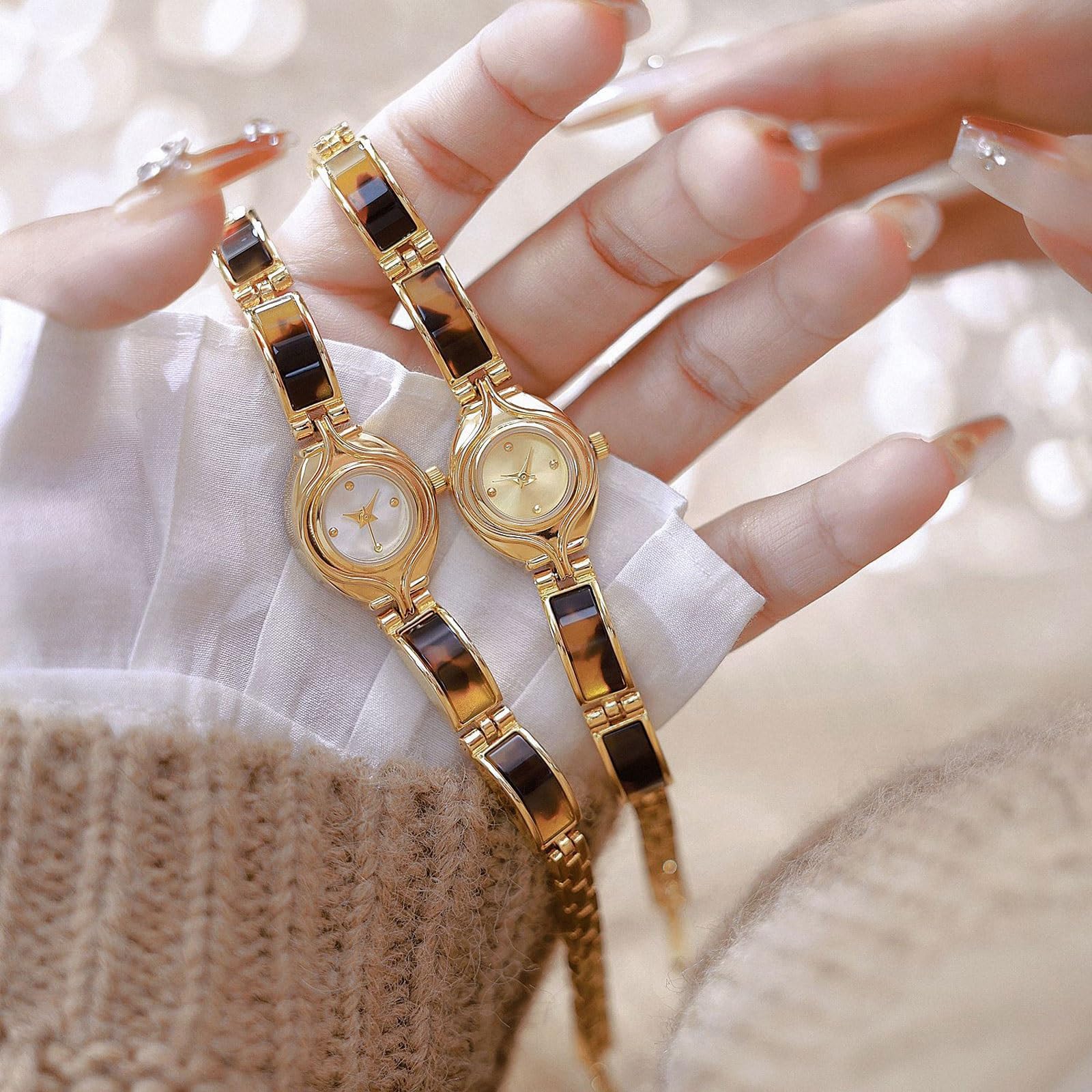 Reloj de Cuarzo Resistente al Agua (Paquete de 2), con Pulsera de Color ámbar y Tortuga, Estilo Retro, Redondo y pequeño, un Hermoso Regalo for Mujer. Reloj de Pulsera(Gold)