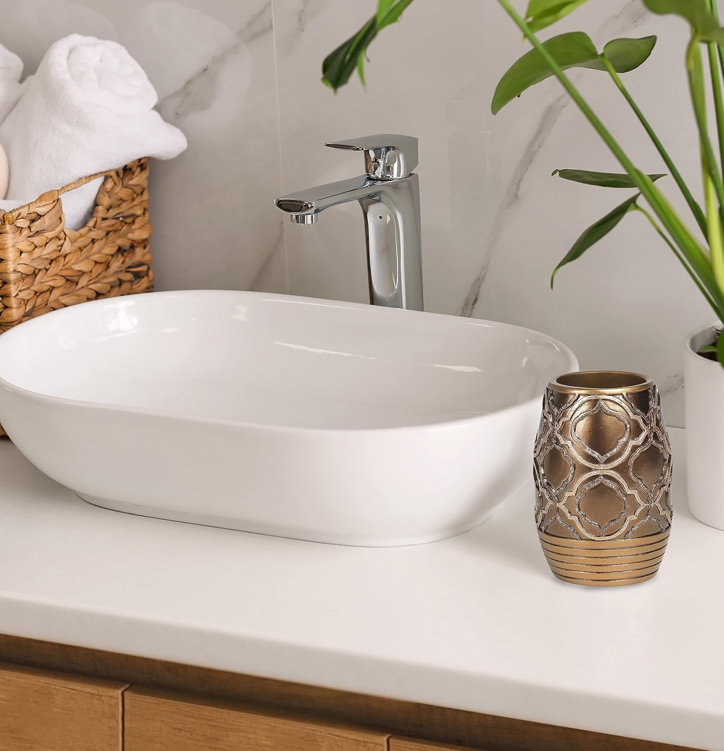 Popular Bath Tumbler, Spindle Collection, Gold