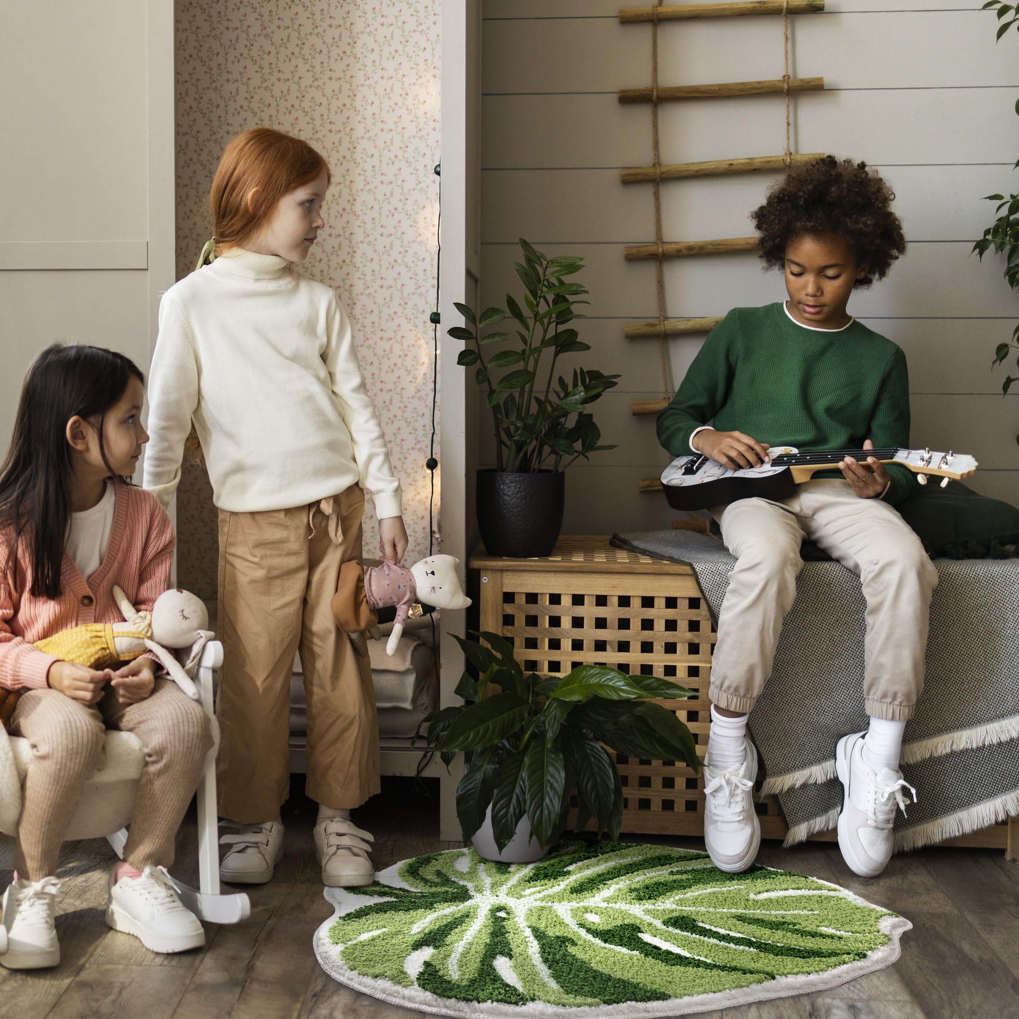 Panstar Green Leaf Mat, Large Monstera Cute Non Slip Palm Shaped Plush Fun Kitchen, Bathroom Bathtub Rugs Machine Washable: 2'2" x 2'8" (Leaf)