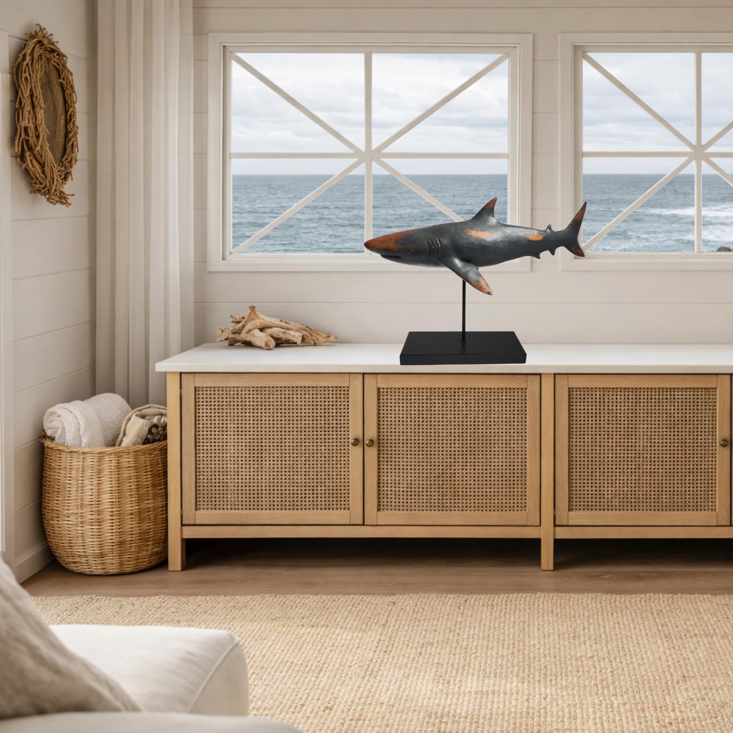 MichaelNoll Hai Haifisch Fisch Dekofigur Statue Skulptur Polyresin Modern - Maritime Deko für Wohnung in Holz-Optik - Dekoration für Wohnzimmer, Schlafzimmer oder Badezimmer - XXL 59x24x38,5 cm