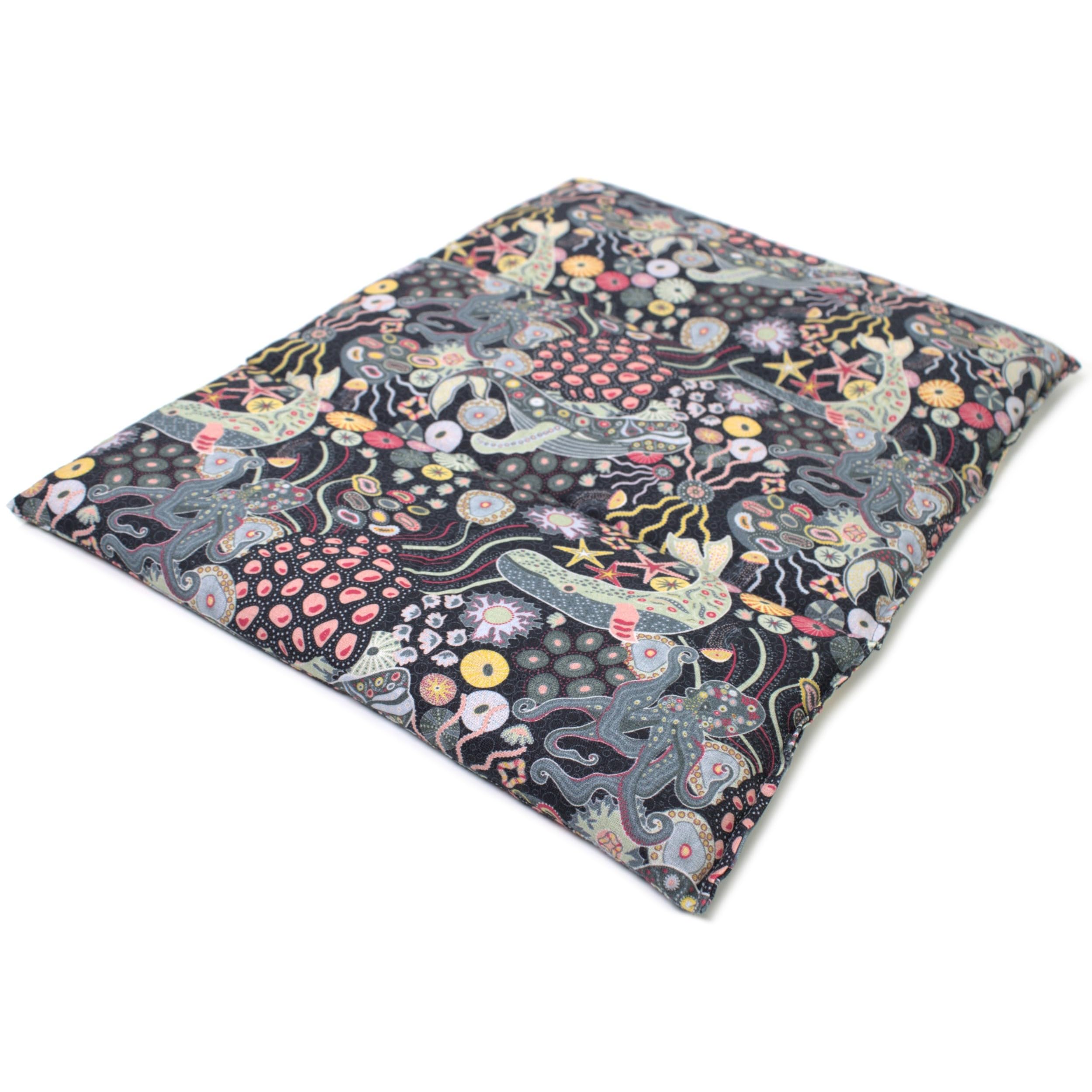 Saco térmico de semillas 40x30 cm (algodón orgánico Océano) - Almohada para la espalda o el vientre - Para microondas y horno - Semillas de grosella (Calor/Frio)