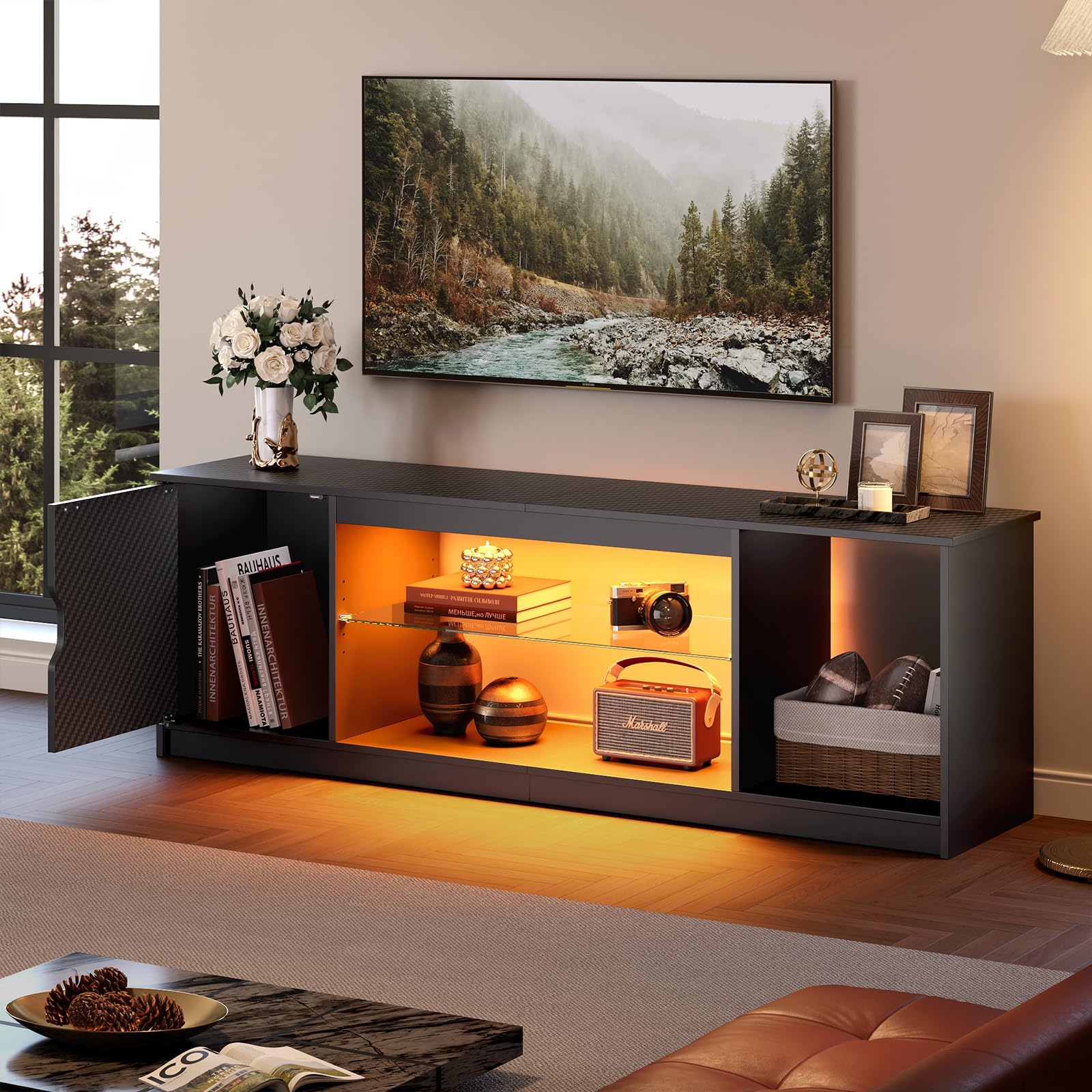 Bestier Support TV LED 145 cm pour TV de 55/60/65" avec Armoire pour PS5, Moderne, avec étagères en Verre réglables, pour Salon, Chambre à Coucher, Fibre de Carbone Noire