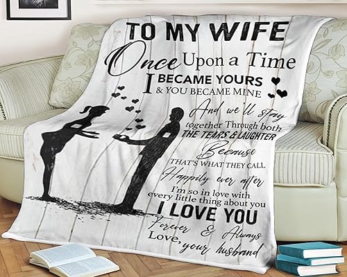 Wooden Background Blanket to My Wife, Laughter Because That's What They Call Happily Ever After, Love Your Husband, Gift for Wife and Couple disponible en Yaxa Colombia