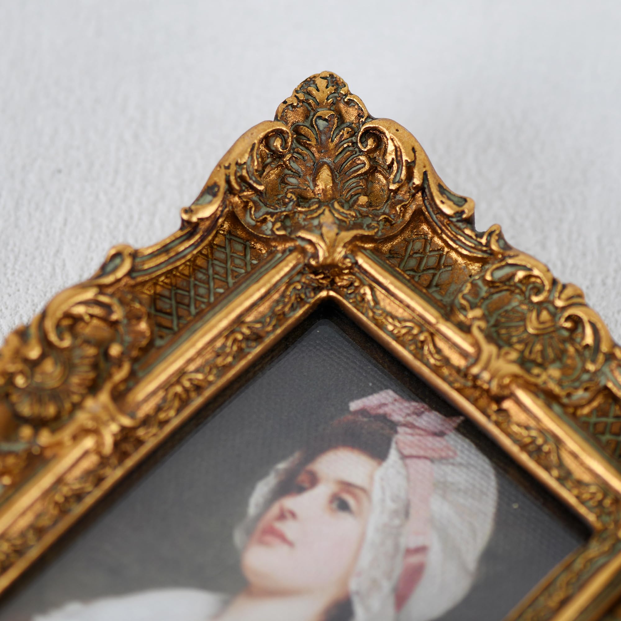 Amazon.com - 2x3 inches Ornate Hand-Crafted Resin Picture Frame
