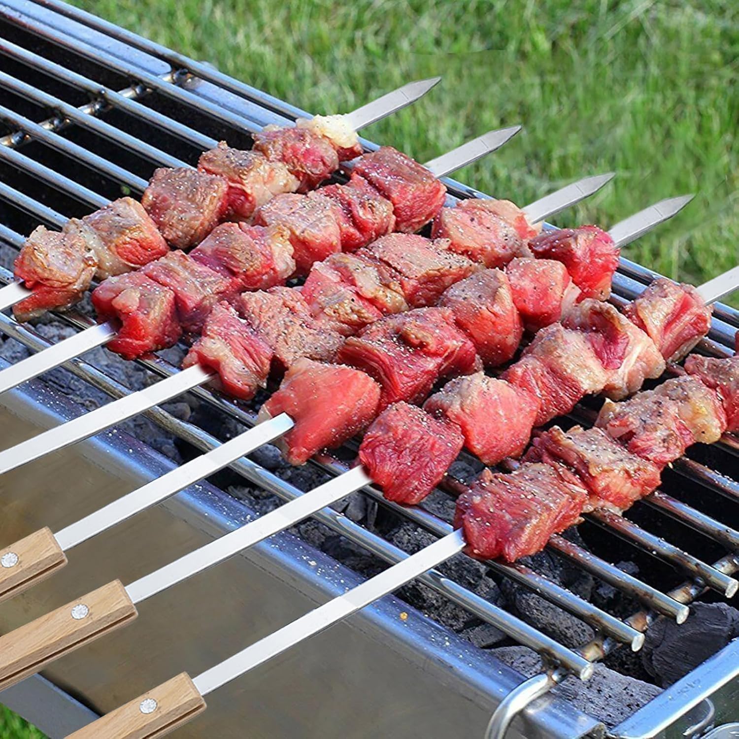 Confezione da 12 spiedini per kebab e barbecue, in acciaio inox, 50 cm, resistenti, grandi, riutilizzabili, con manico in legno antiscivolo, ideali per shish, kebab, pollo, gamberetti e verdure