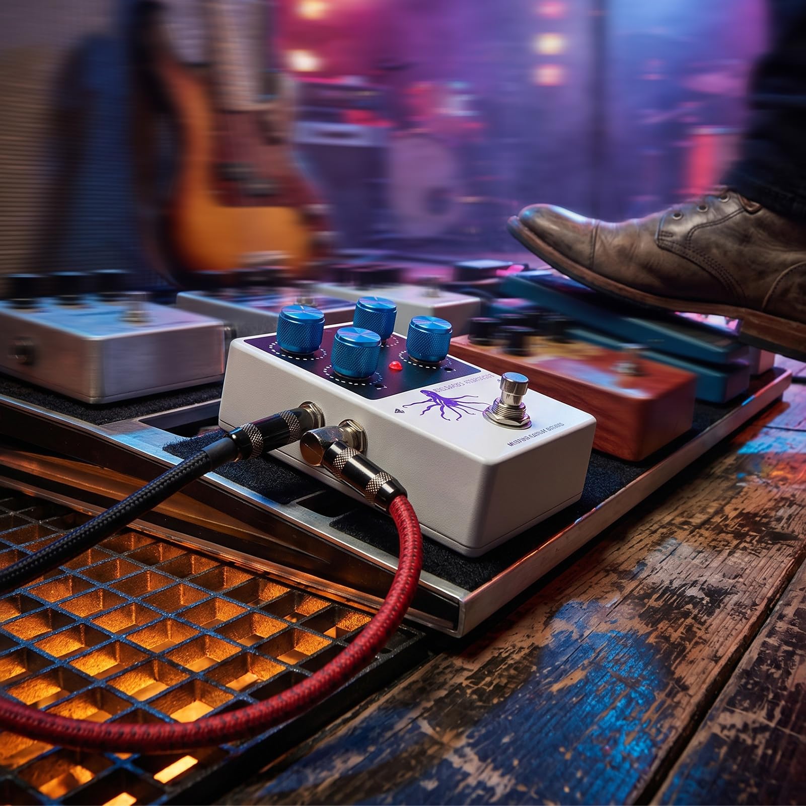 Pedał Bass Booster, 3-pasmowy Korektor Efektów Przedwzmacniacza z Regulowanym Wzmocnieniem środkowym i 20dB Clean Gain dla Elektrycznej Gitary Basowej