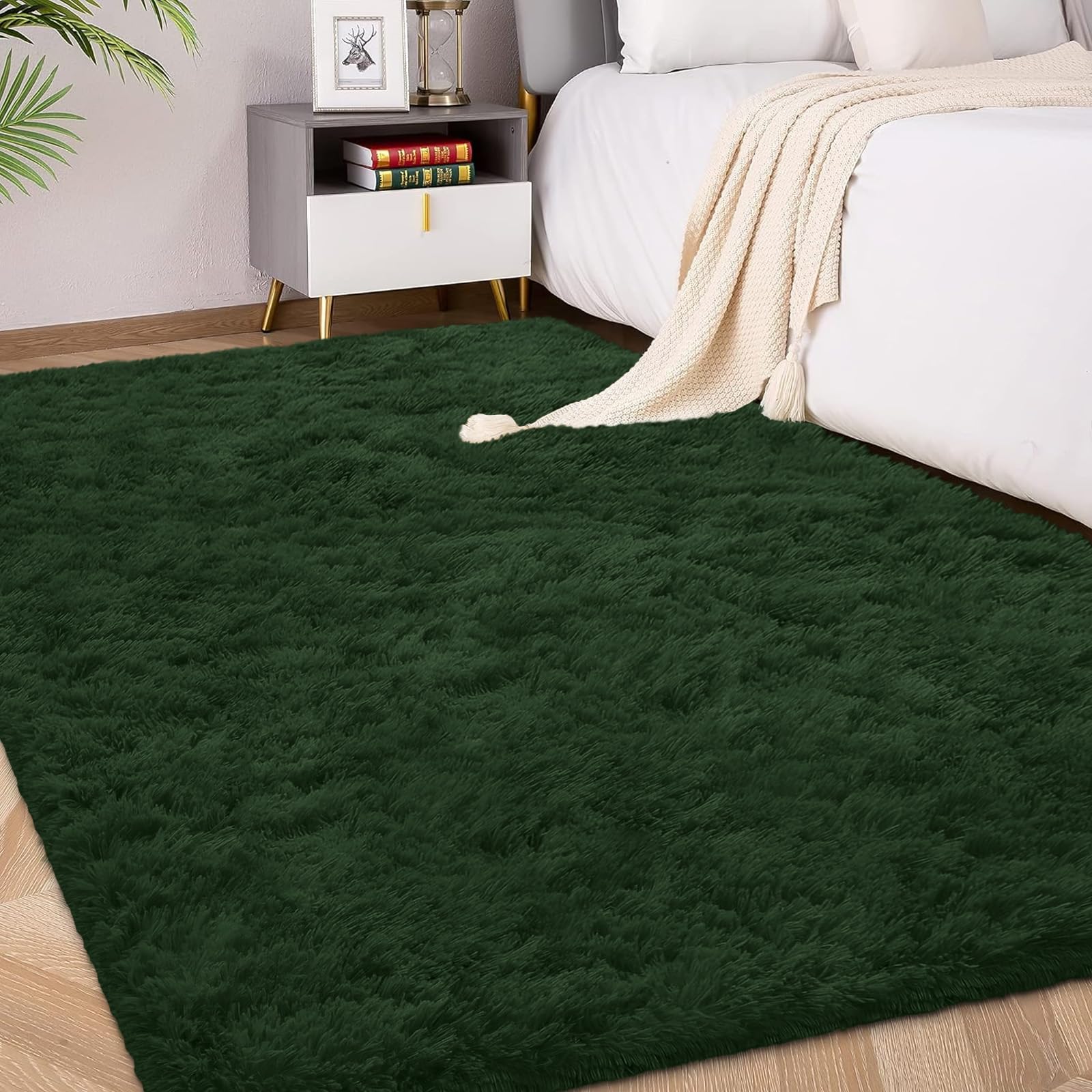 XSIVOD Pluizig hoogpolig tapijt, beige, wasbaar tapijt, 140 x 200 cm, woonkamer, antislip, extra grote tapijten, slaapkamer, zacht, modern tapijt, mat tapijten voor kinderkamer XSIVOD Pluizig hoogpolig tapijt, beige, wasbaar tapijt, 140 x 200 cm, woonkamer, antislip, extra grote tapijten, slaapkamer, zacht, modern tapijt, mat tapijten voor kinderkamer