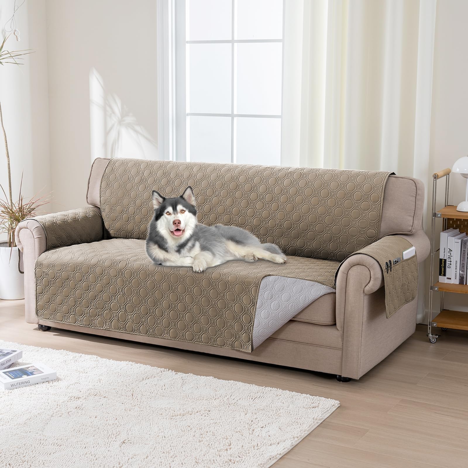 BellaHills 100% Impermeabile Copridivano 3 Posti Con Braccioli, Copridivano Antigraffio Gatto, Copri Divano Universale Con Tasche Laterali, Copridivani Mobili Protector, Seduta 172cm, Taupe