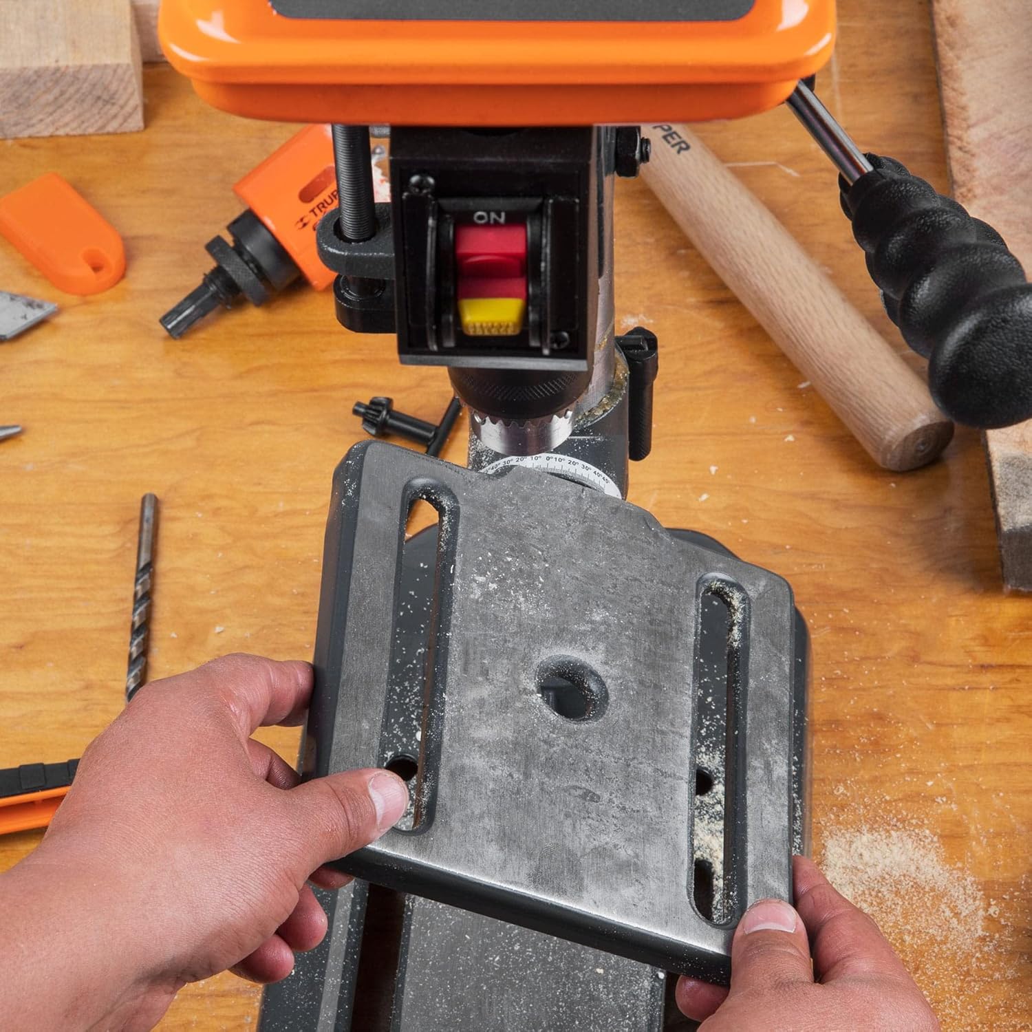 Truper 16174 / TAPI-8-1/2 X 8" Floor Drill Press, 1/3 HP