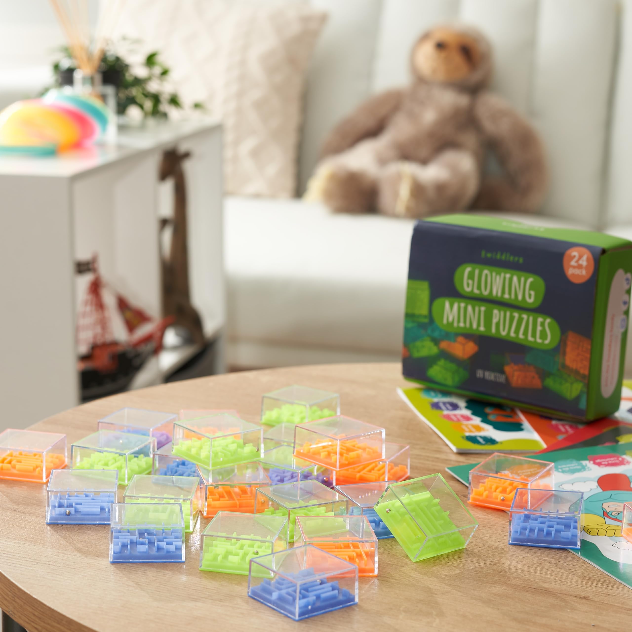 THE TWIDDLERS - 24 mini puzzle a labirinto, giochi fosforescenti, sfide rompicapo, difficoltà assortite, bomboniere perfette per feste scientifiche, riempitivi per calze, premi per la classe