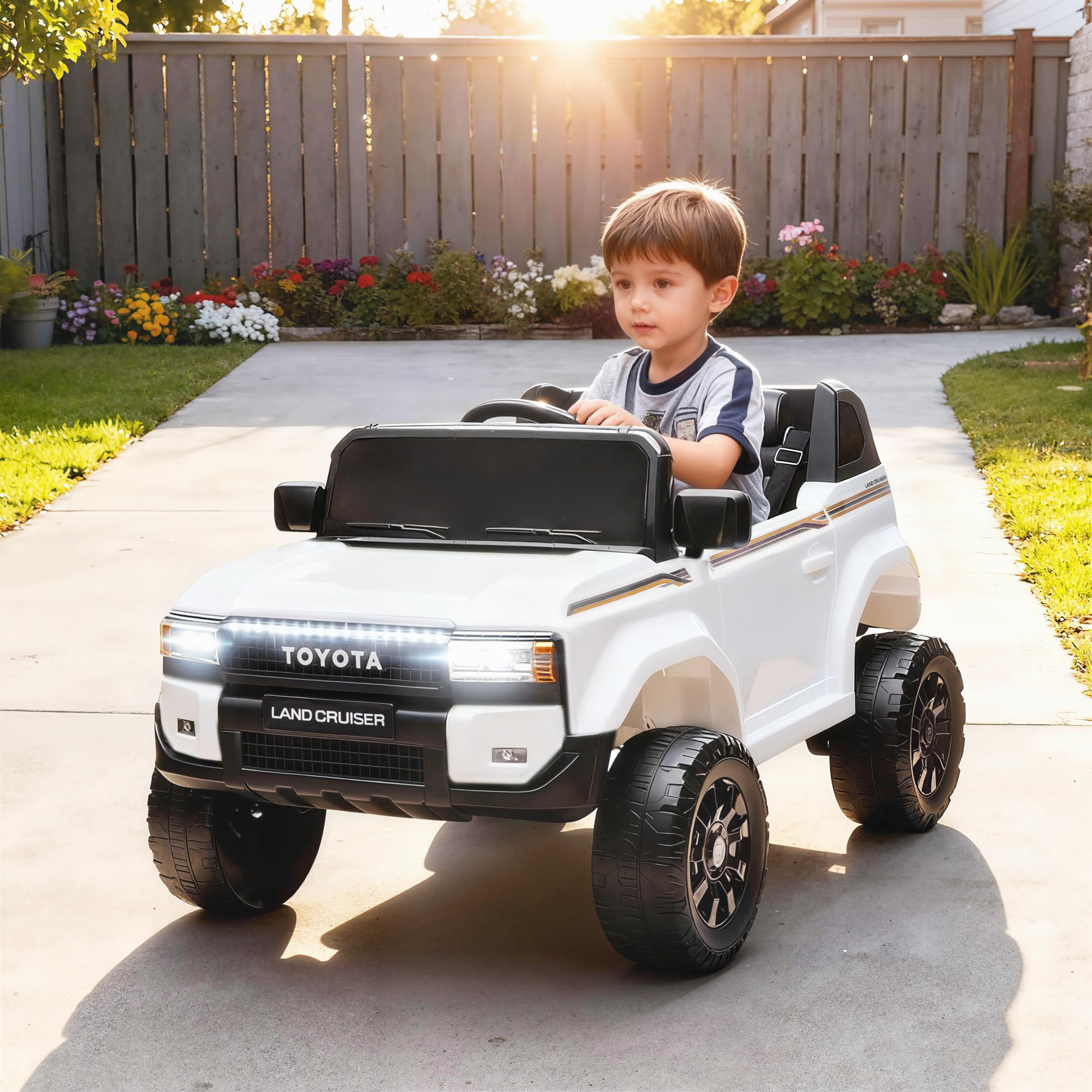 AIYAPLAY TOYOTA Land Cruiser Coche Eléctrico para Niños 3-8 Años, 12V 3-5 km/h Coche Eléctrico para Niños con 2 Motores, Suspensión, Mando a Distancia, Cinturón de 3 Puntos, Bluetooth, USB, Música,