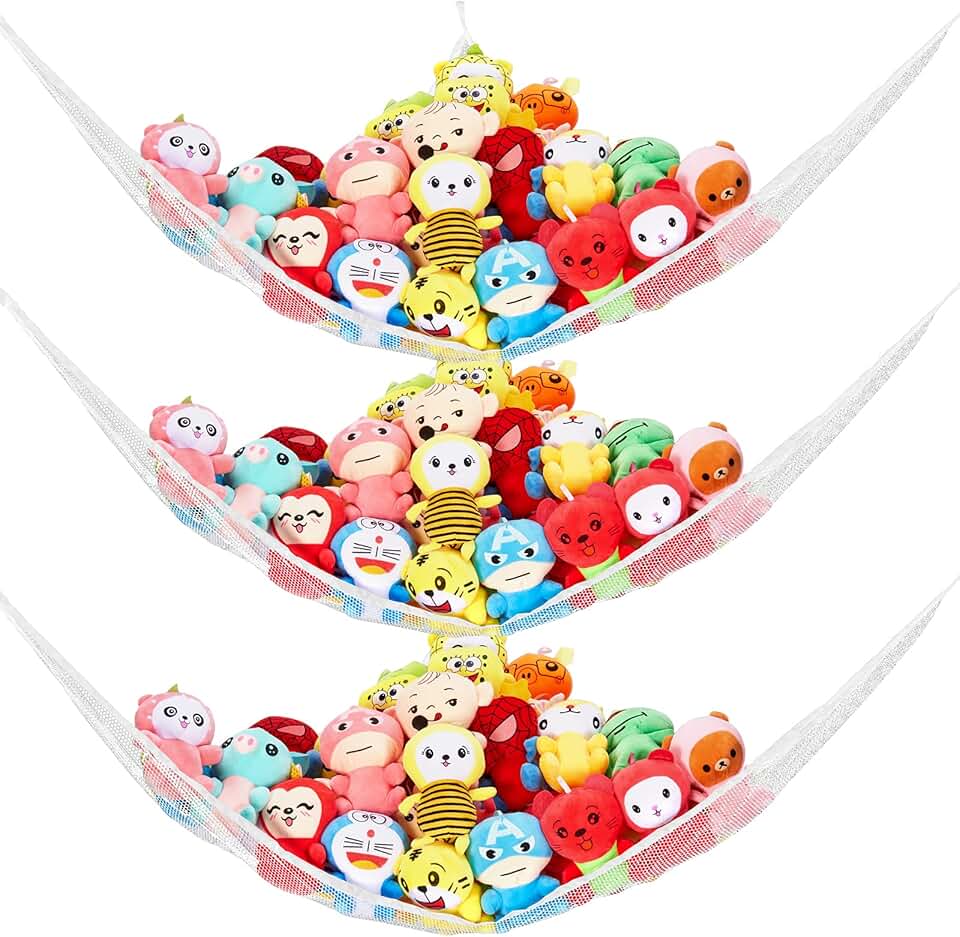 Hanging net for stuffed animals