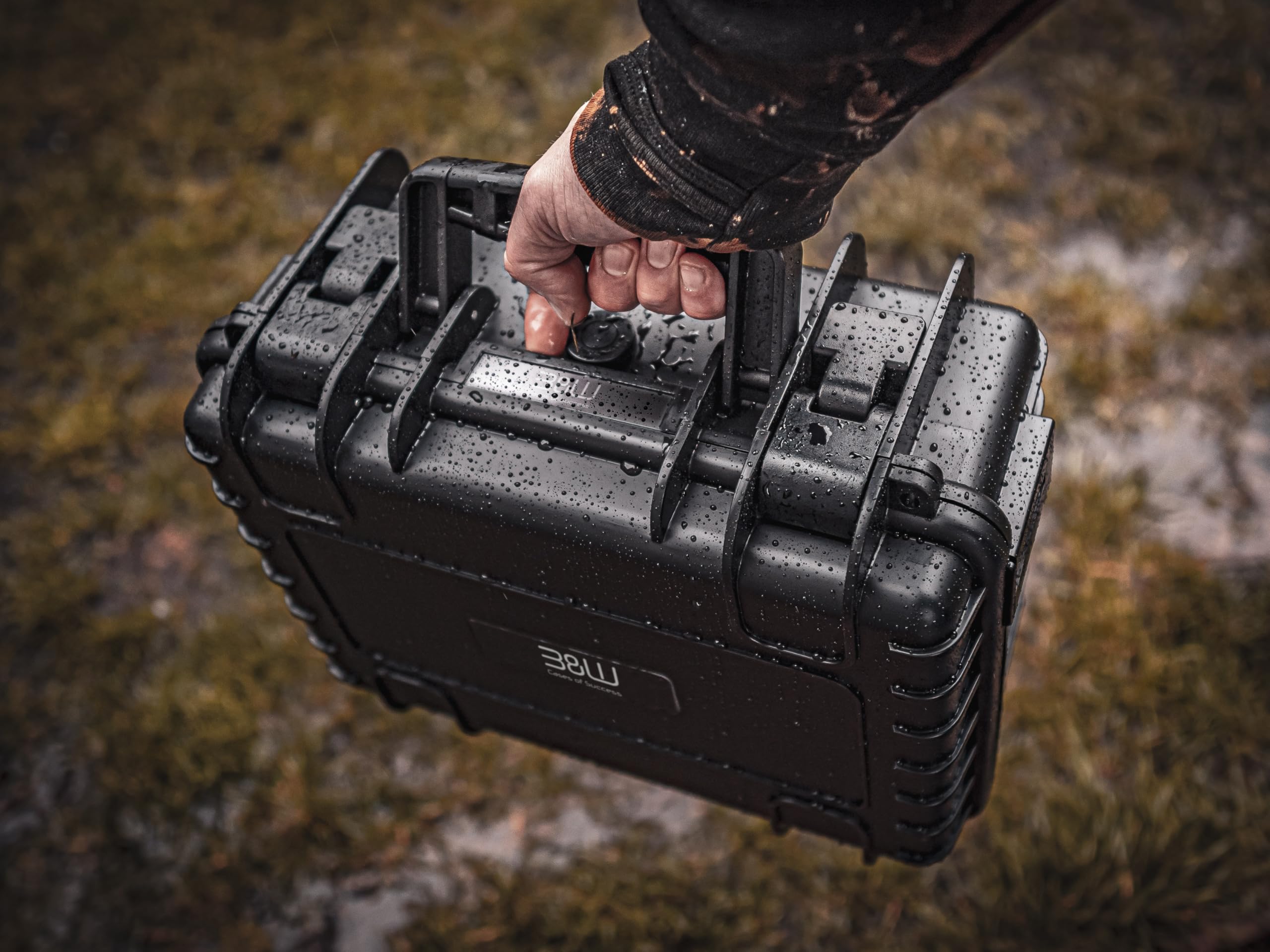 B&W Transportkoffer Outdoor - Typ 3000 - Schwarz mit Würfelschaum - Wasserdicht nach IP67 Zertifizierung, Staubdicht, Bruchsicher und Unverwüstlich