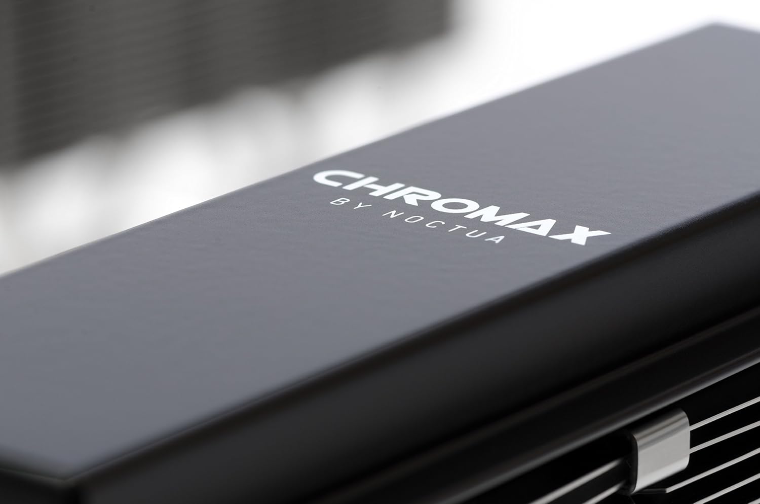 Noctua NA-HC2 chromax.Black, Heatsink Cover for NH-U12S, NH-U12S TR4-SP3, NH-U12S DX-3647 & NH-U12S SE-AM4 (Black) : Electronics