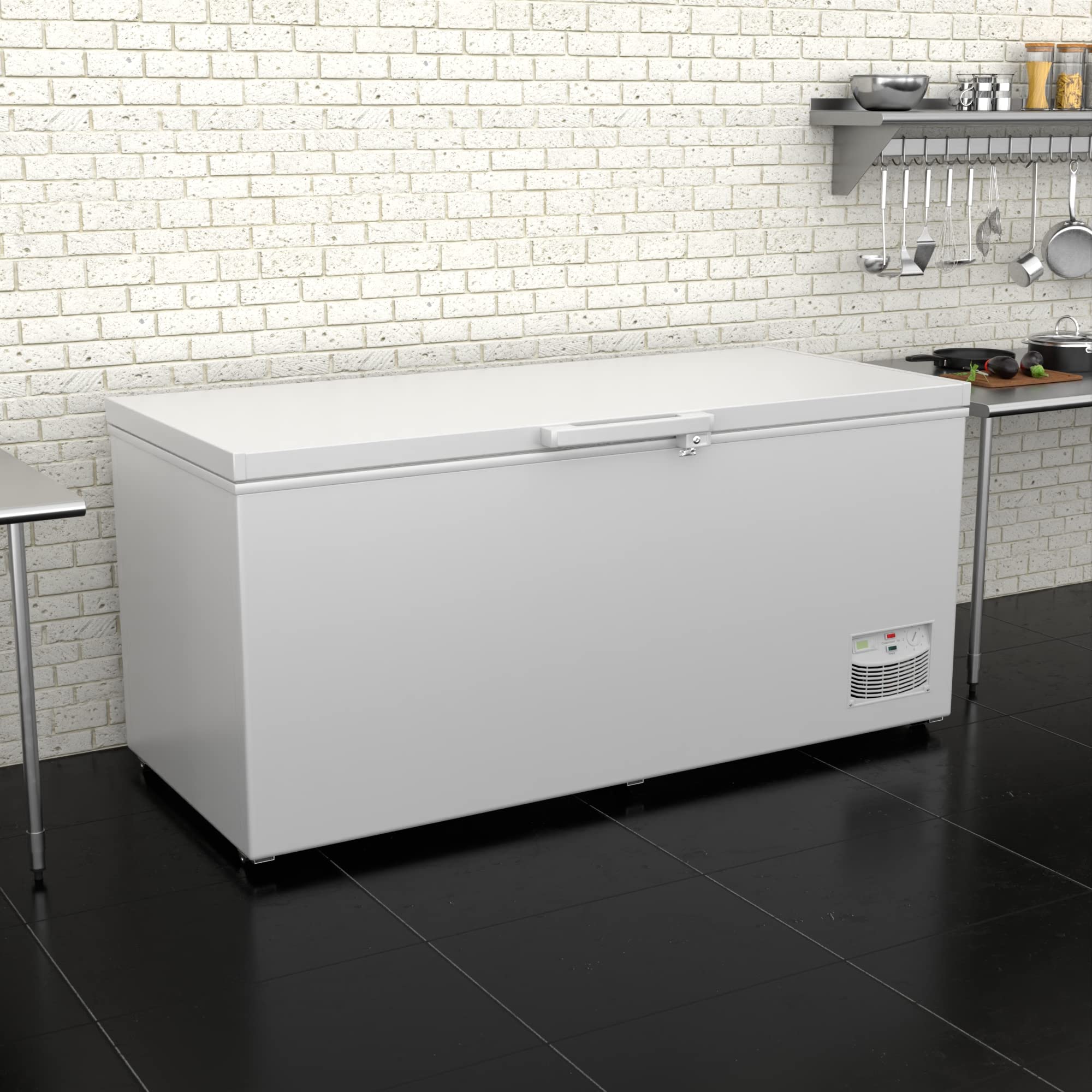Cf20hc Commercial Chest Freezer - 19.4 Cu. Ft. on Fridge.com - View 3