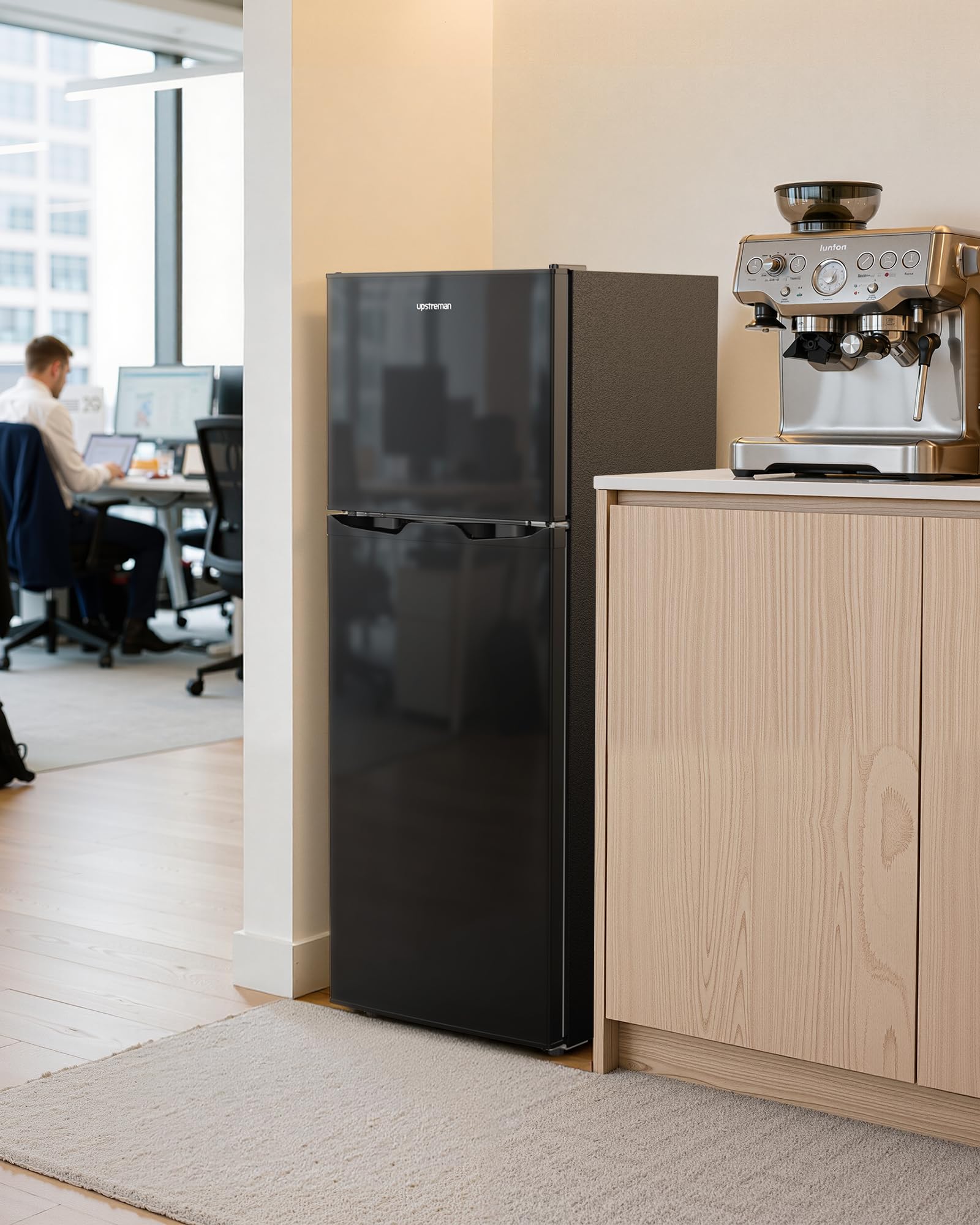 Upstreman Frigo Congélateur Combiné Indépendant 132L (98L Réfrigération + 34L Congélation), 7 Niveaux de Température, Refroidissement rapide, Frigo Noir pour Studio, Petit Appartement et Bureau, TM132