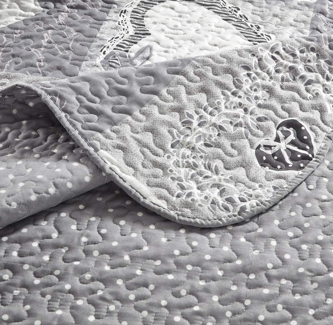 Brilliant Sunshine Grey Heart Love Patchwork, 2-Piece Quilt Set with 1 Sham, Reversible Bedspread, Soft Lightweight Coverlet, All-Season, Twin, Grey - Image 5