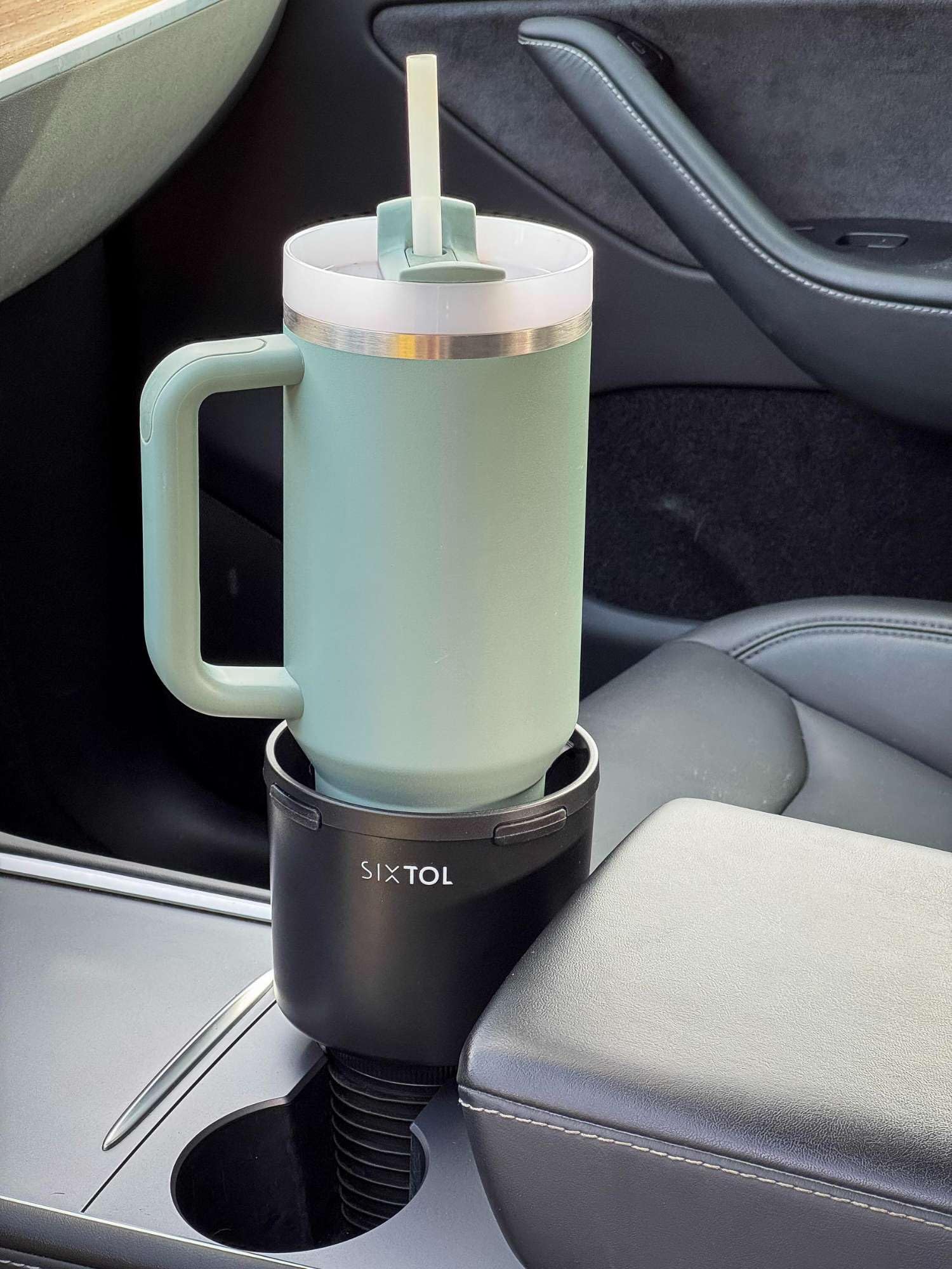 CAR CUP HOLDER 4 | Espansore per Portabicchieri Auto con Base Flessibile | Adattatore per Bottiglie e Bicchieri Più Grandi