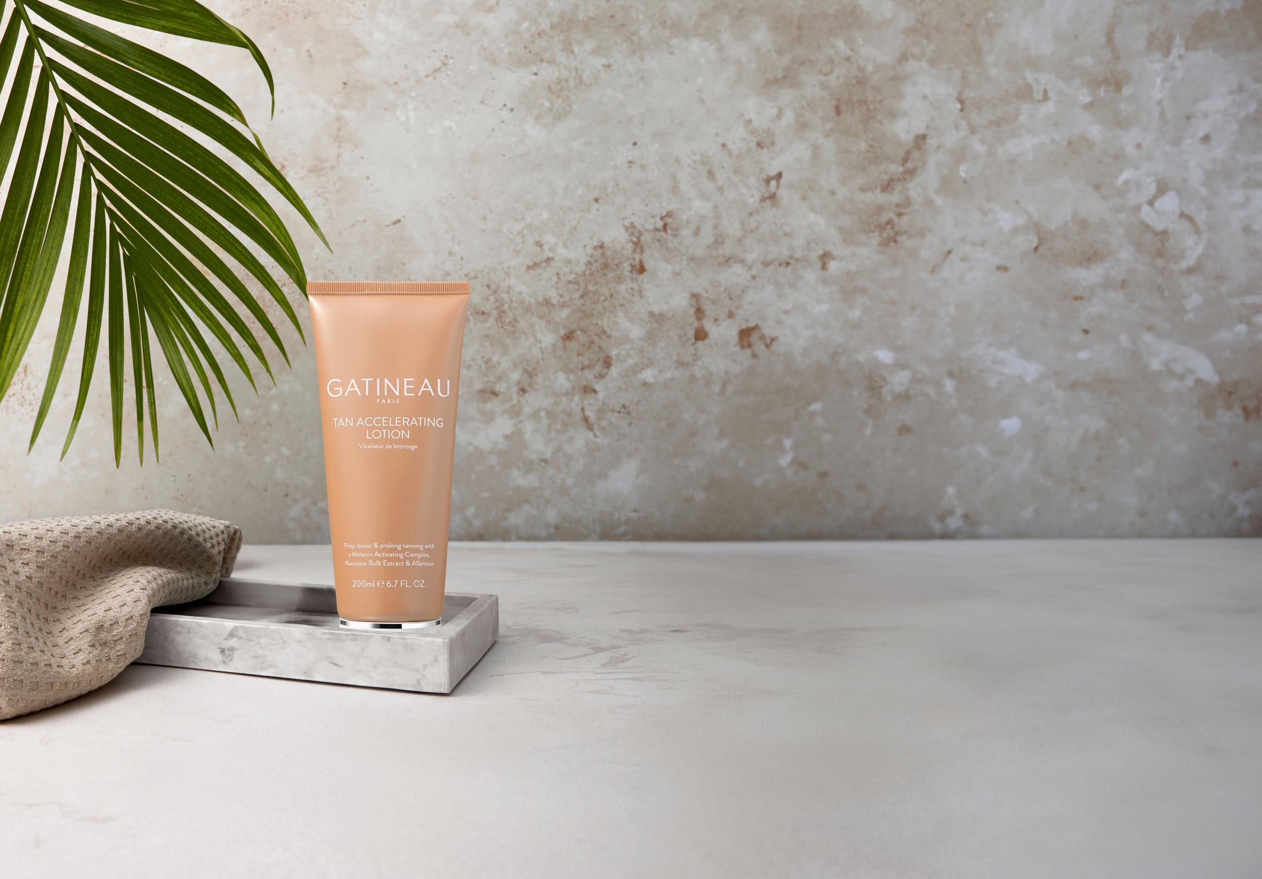 GATINEAU Tan Accelerating Lotion, 200ml, Hydrating Booster for Face & Body, Helps Prep - Image 2