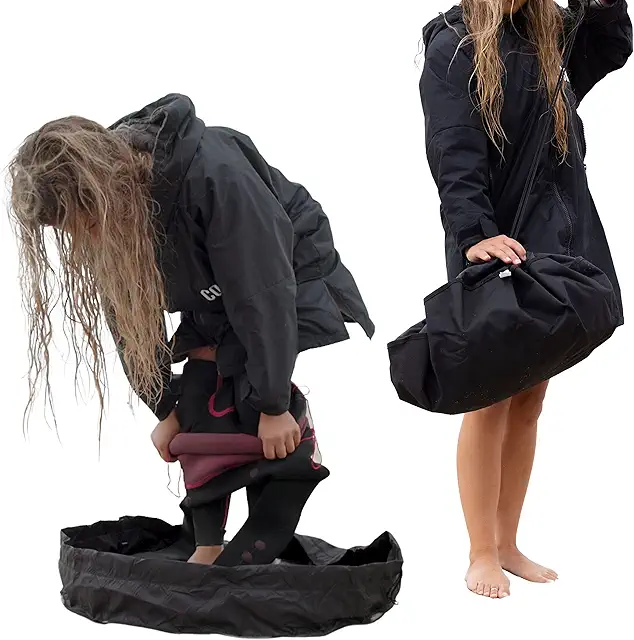 COR Surf Colchoneta Cambiador Traje Neopreno Impermeable - Red Star Surf & Yoga Camp