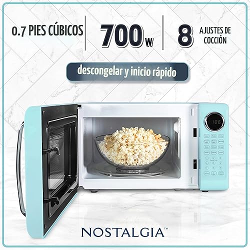 Miniatura 2 de Nostalgia Horno microondas retro, 0.7 pies cúbicos, tamaño de encimera de 700 vatios con tocadiscos de vidrio, bloqueo de seguridad para niños, 8