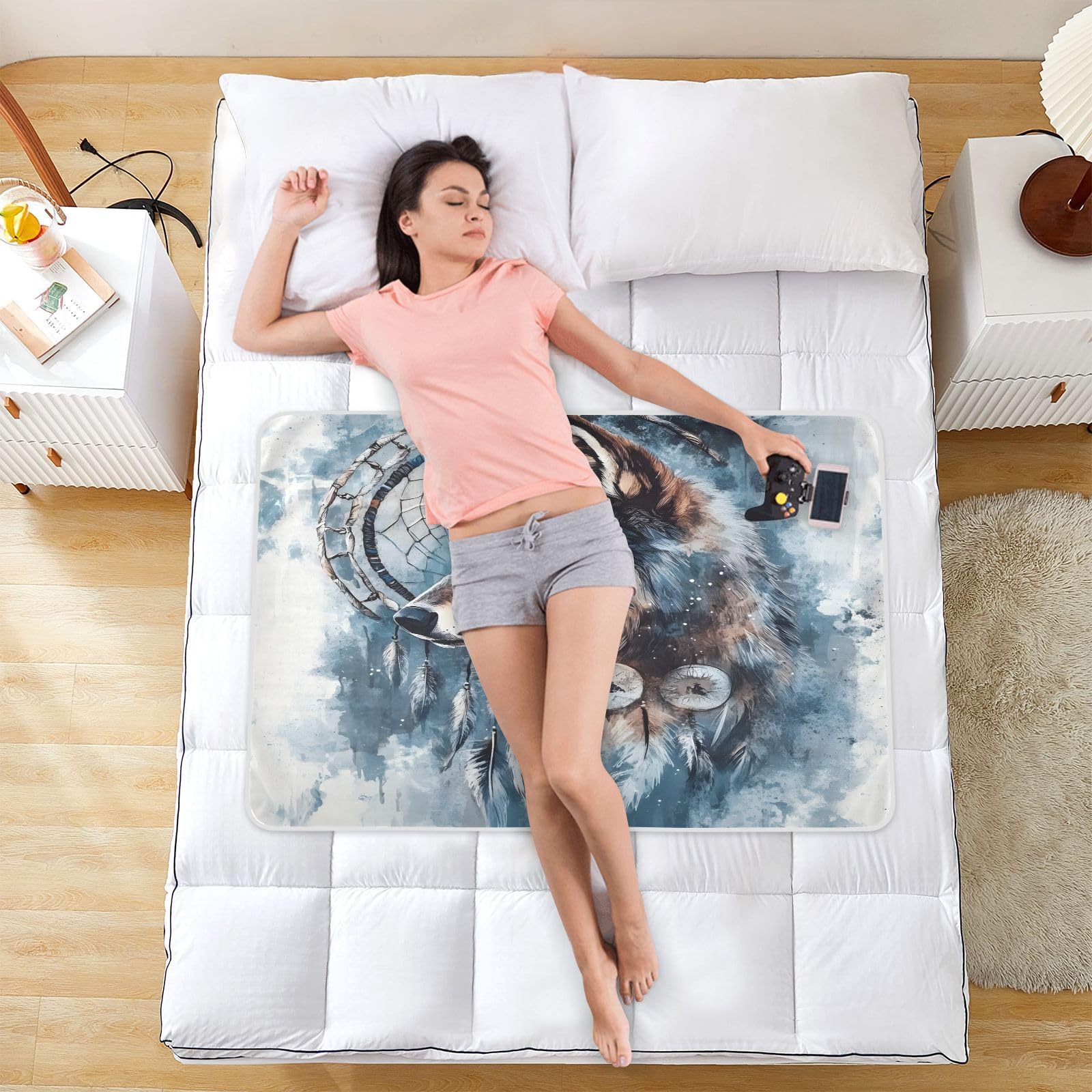 CEBUGI 34” x 52”Washable Underpads Heavy Absorbency Waterproof Incontinence Bed Pads Wolf Dreamcatcher Pee Pads for Adults Kids and Baby