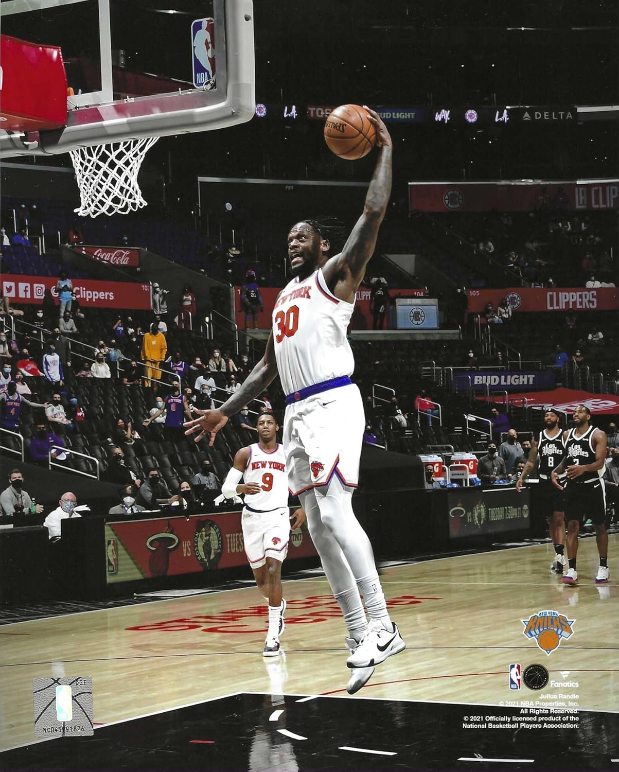 New York Knicks Julius Randle Slam Dunk 8x10 Photo Picture - Valentines Day, Birthday, Fathers Day, Or Christmas Gifts For Men, Dad, And Husband