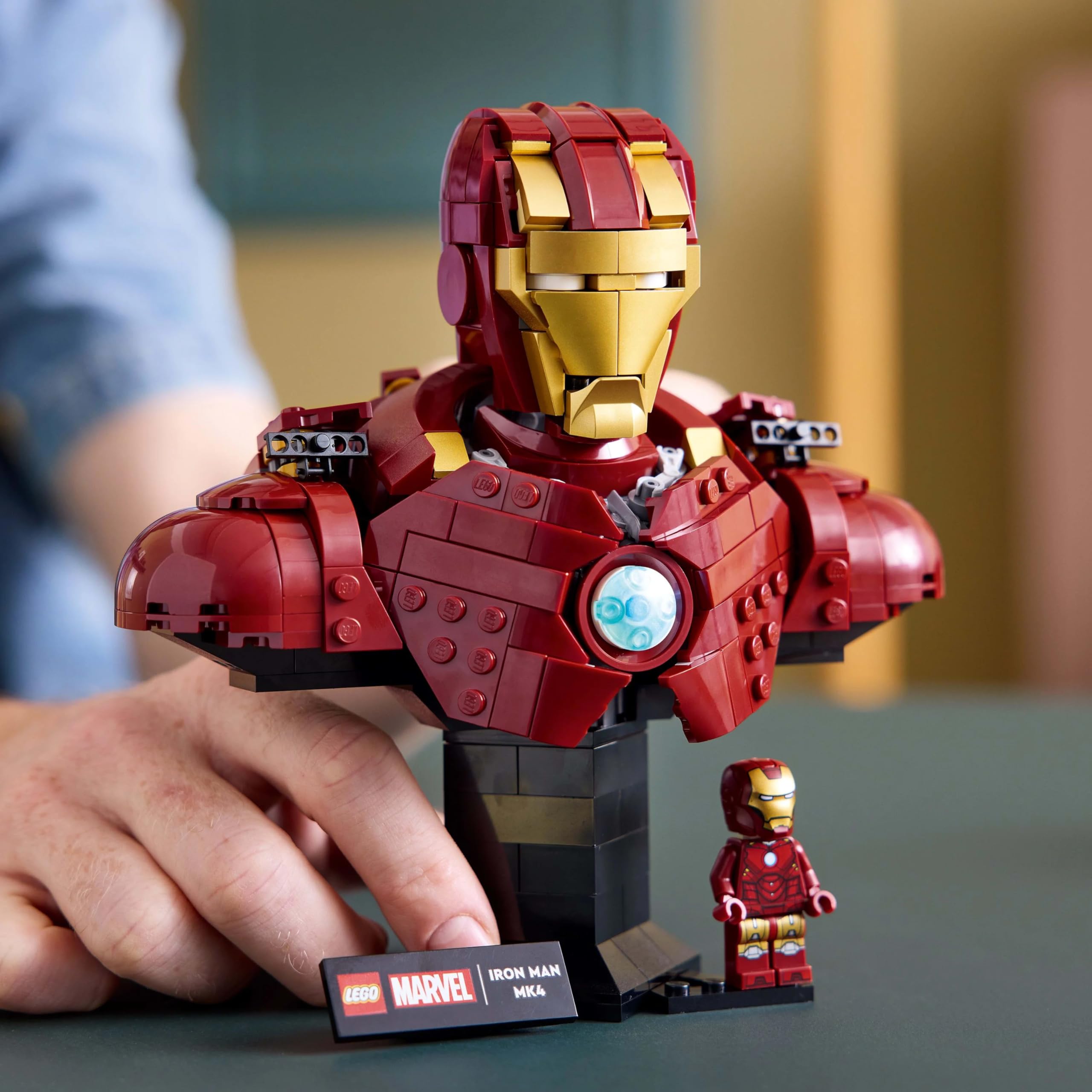 LEGO | Marvel Popiersie Iron Mana MK4 76327