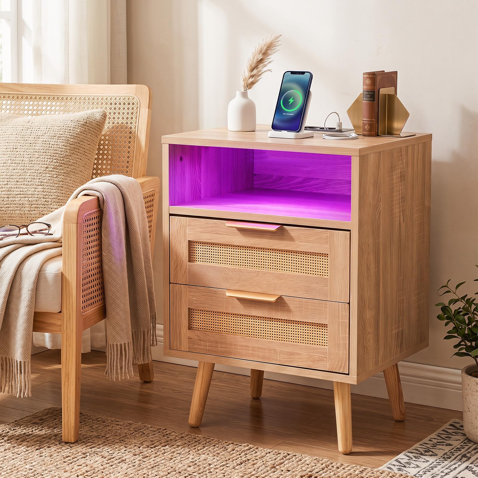 COSTWAY 2er Set Nachttisch mit Ladestation & LED-Leuchten, Holz Nachtkommode mit 2 Schubladen, Beistelltisch mit Rattan-Optik, Nachtschrank mit Fernbedienung, für Schlafzimmer， Wohnzimmer, Natur