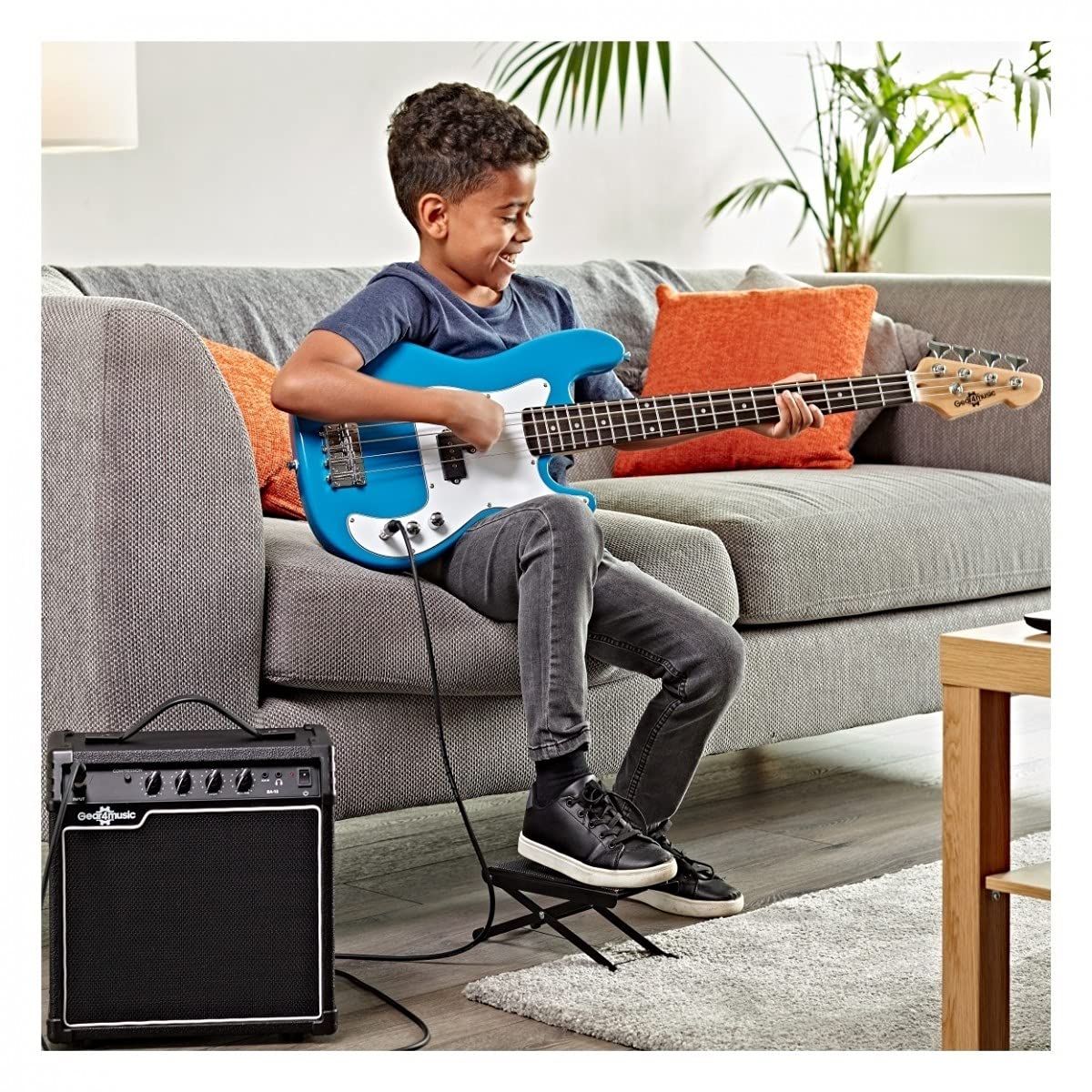 Basso Elettrico 3/4 Junior LA di Gear4music Blu con Accessori | Per giovani principianti, pickup humbucker split coil, borsa, cinghia e cavo inclusi