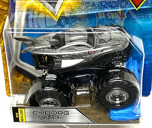 Miniatura 5 de Hot Wheels Monster Jam 2018 Creatures Cyborg Shark (con coche re-aplastable) escala 164