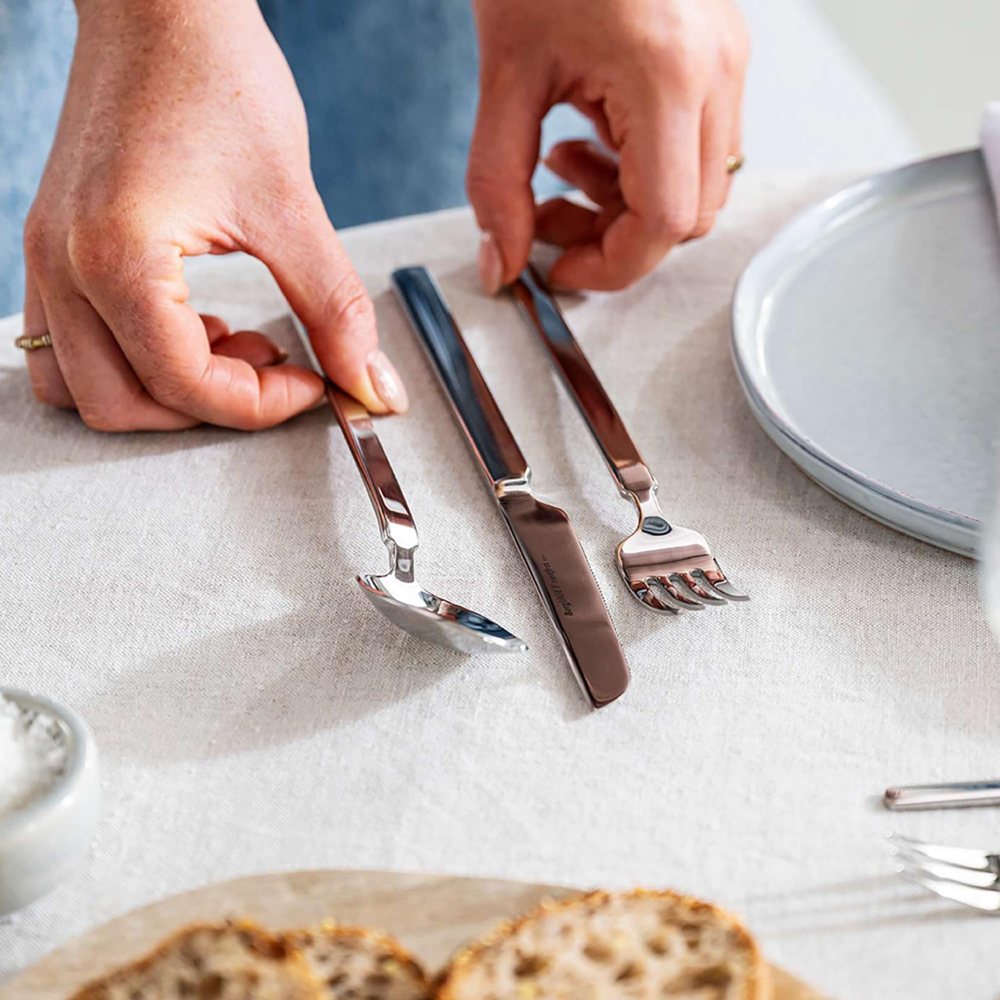 BergHOFF Home Besteck Set für 6 Personen - Besteckset 30tlg. aus Edelstahl – Geschirrset spülmaschinenfest – Essservice Set